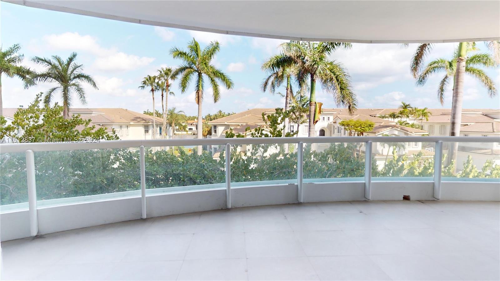 21050 Point Pl 305, Aventura, Florida 33180, 4 Bedrooms Bedrooms, ,4 BathroomsBathrooms,Residential,For Sale,21050 Point Pl 305,A11512837