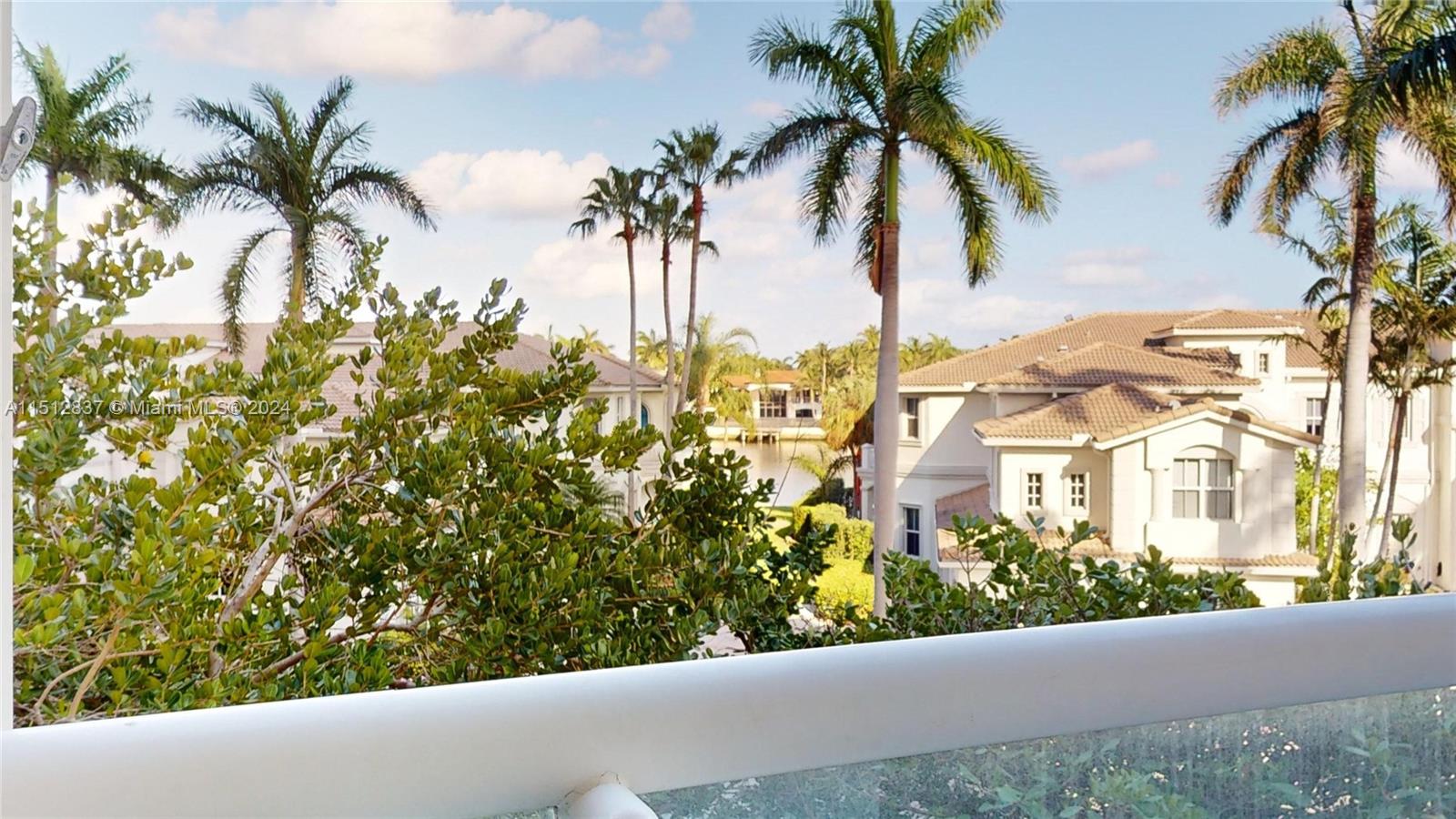 21050 Point Pl 305, Aventura, FL 33180, 4 Bedrooms Bedrooms, ,4 BathroomsBathrooms,Residential,For Sale,Point Pl,A11512837