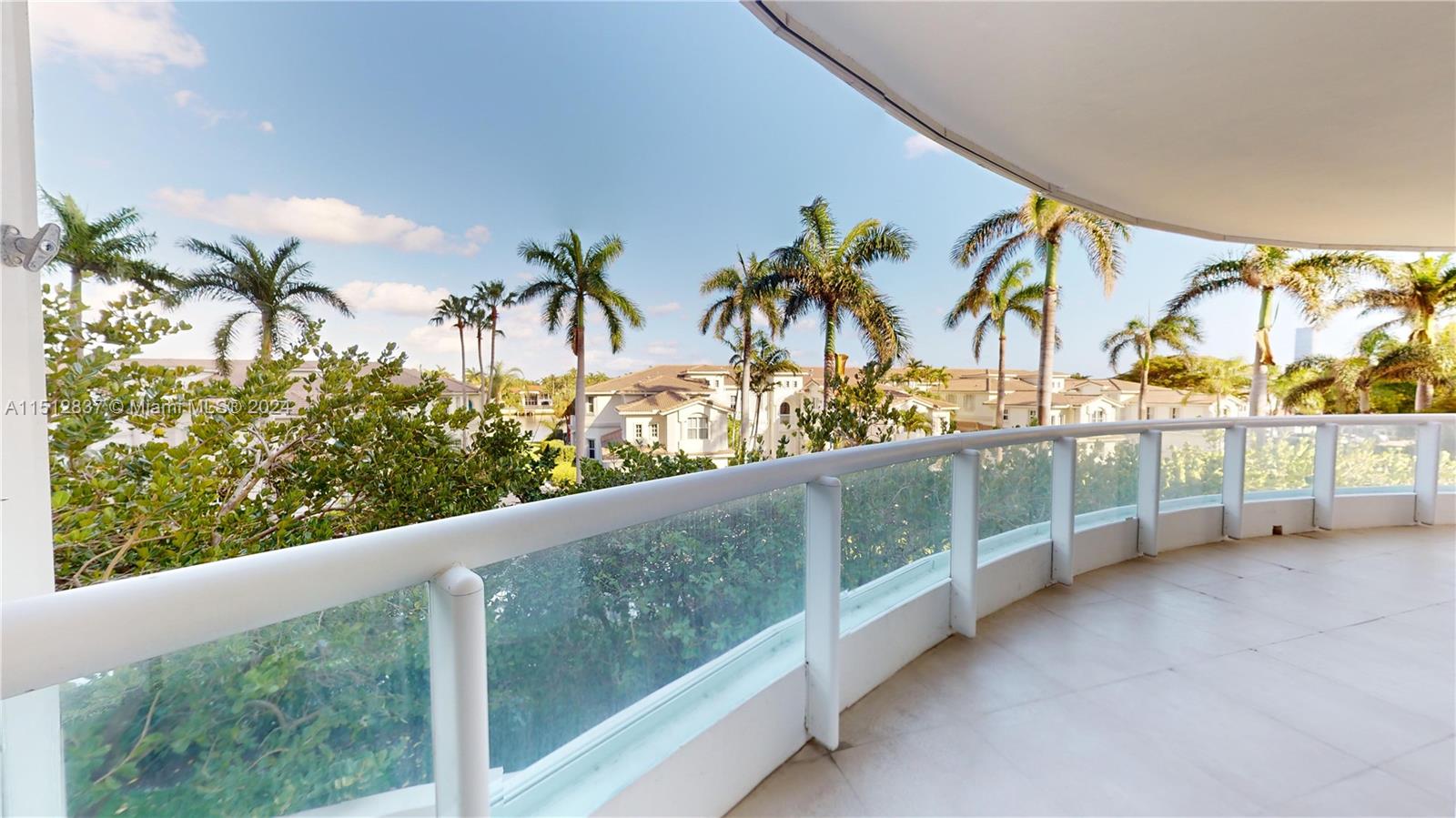 21050 Point Pl 305, Aventura, Florida 33180, 4 Bedrooms Bedrooms, ,4 BathroomsBathrooms,Residential,For Sale,21050 Point Pl 305,A11512837