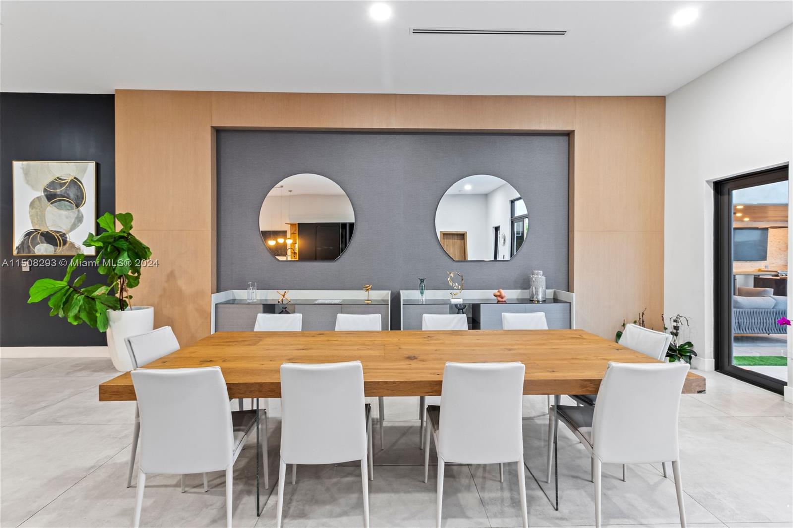 19000 20th Ave, North Miami Beach, FL, 33179 United States, 5 Bedrooms Bedrooms, ,5 BathroomsBathrooms,Residential,For Sale,20th Ave,A11508293