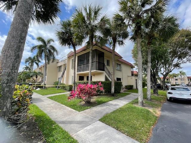 16411 Blatt Blvd, Weston, FL, 33326 United States, 2 Bedrooms Bedrooms, ,2 BathroomsBathrooms,Residential,For Sale,Blatt Blvd,A11512672