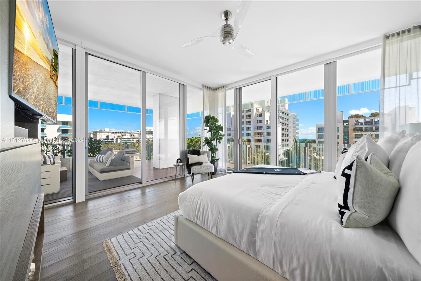 120 Ocean Dr, Miami Beach, FL, 33139 United States, 2 Bedrooms Bedrooms, ,2 BathroomsBathrooms,Residential,For Sale,Ocean Dr,A11512768