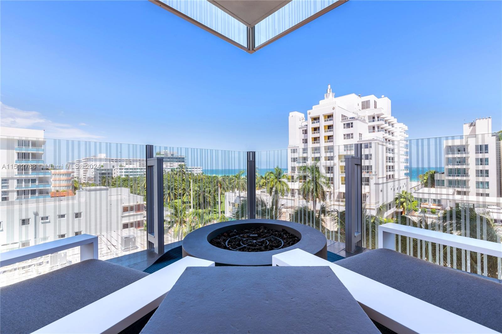 120 Ocean Dr, Miami Beach, FL, 33139 United States, 2 Bedrooms Bedrooms, ,2 BathroomsBathrooms,Residential,For Sale,Ocean Dr,A11512768