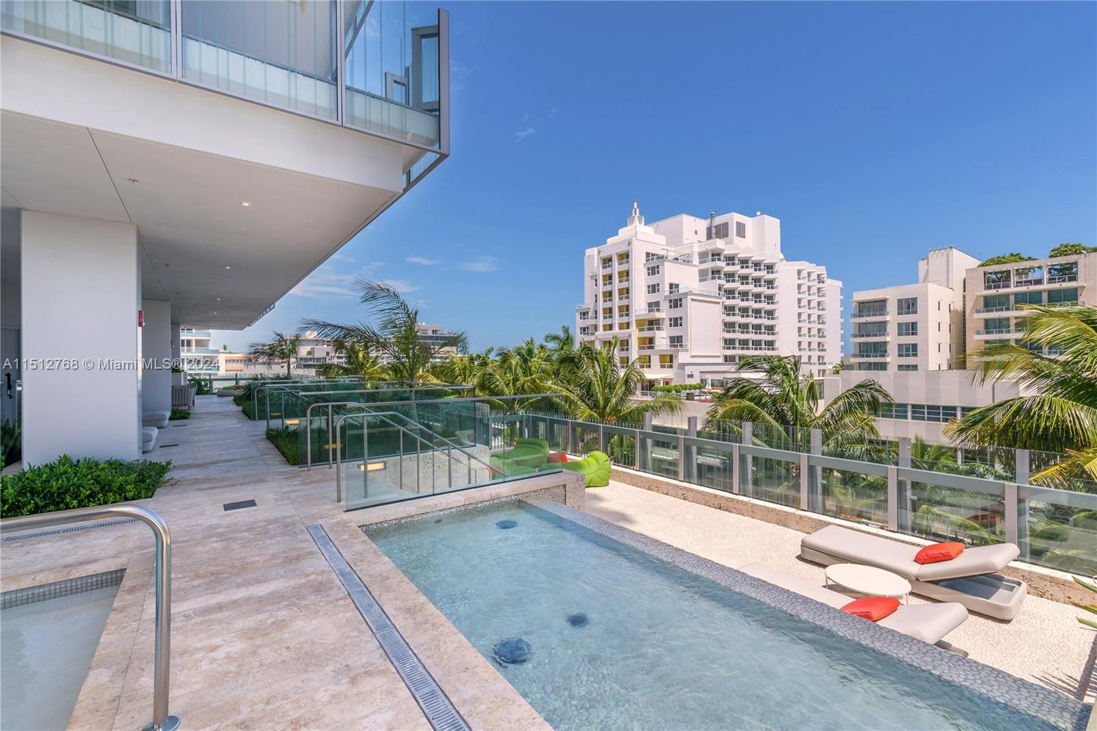 120 Ocean Dr, Miami Beach, FL, 33139 United States, 2 Bedrooms Bedrooms, ,2 BathroomsBathrooms,Residential,For Sale,Ocean Dr,A11512768
