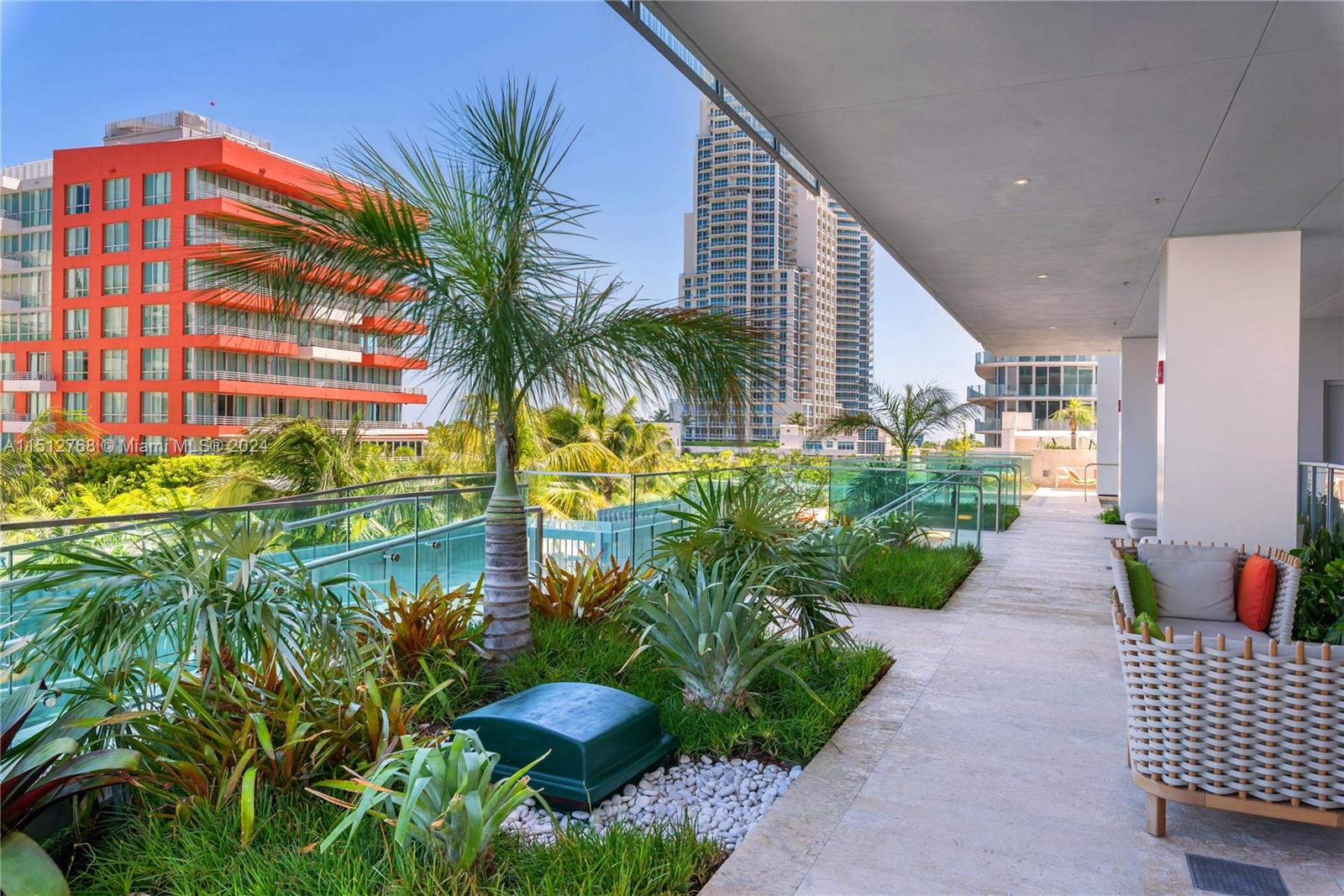 120 Ocean Dr, Miami Beach, FL, 33139 United States, 2 Bedrooms Bedrooms, ,2 BathroomsBathrooms,Residential,For Sale,Ocean Dr,A11512768