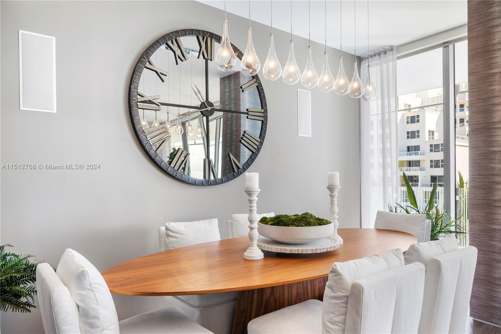 120 Ocean Dr, Miami Beach, FL, 33139 United States, 2 Bedrooms Bedrooms, ,2 BathroomsBathrooms,Residential,For Sale,Ocean Dr,A11512768