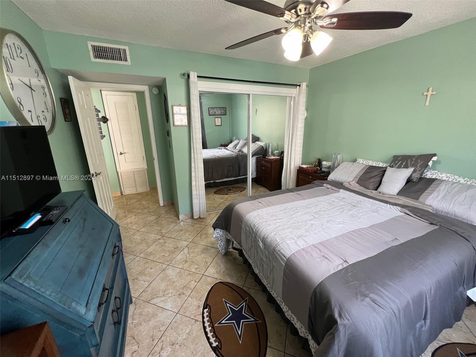 430 Golden Isles Dr 705, Hallandale Beach, Florida 33009, 2 Bedrooms Bedrooms, ,2 BathroomsBathrooms,Residential,For Sale,430 Golden Isles Dr 705,A11512897