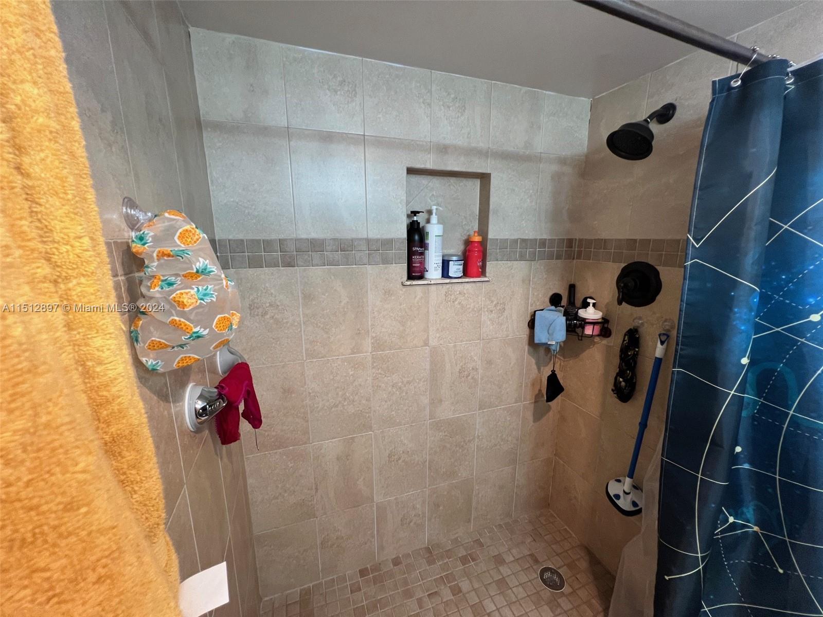 430 Golden Isles Dr 705, Hallandale Beach, Florida 33009, 2 Bedrooms Bedrooms, ,2 BathroomsBathrooms,Residential,For Sale,430 Golden Isles Dr 705,A11512897