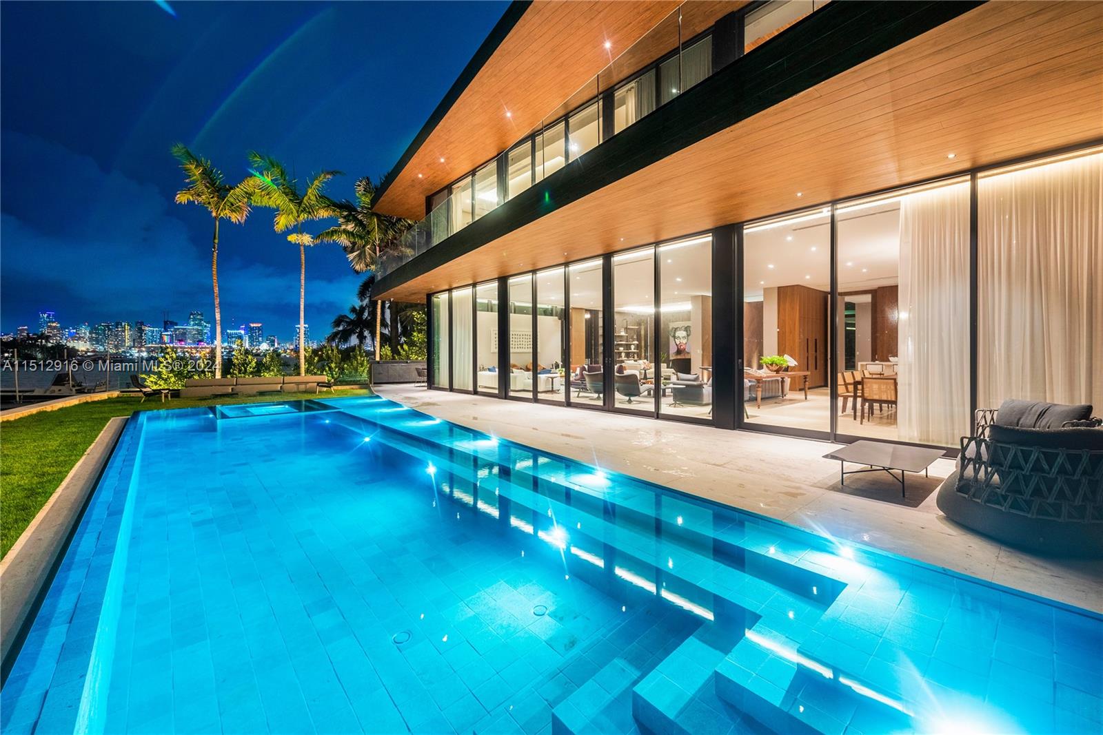 15 E San Marino, Miami, Florida 33139, 6 Bedrooms Bedrooms, ,6 BathroomsBathrooms,Residentiallease,For Rent,15 E San Marino,A11512916