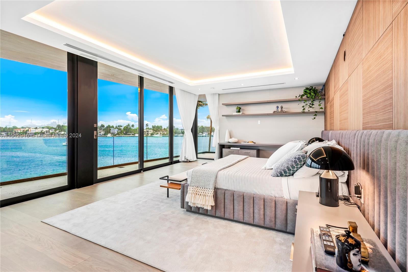 15 E San Marino, Miami, Florida 33139, 6 Bedrooms Bedrooms, ,6 BathroomsBathrooms,Residentiallease,For Rent,15 E San Marino,A11512916