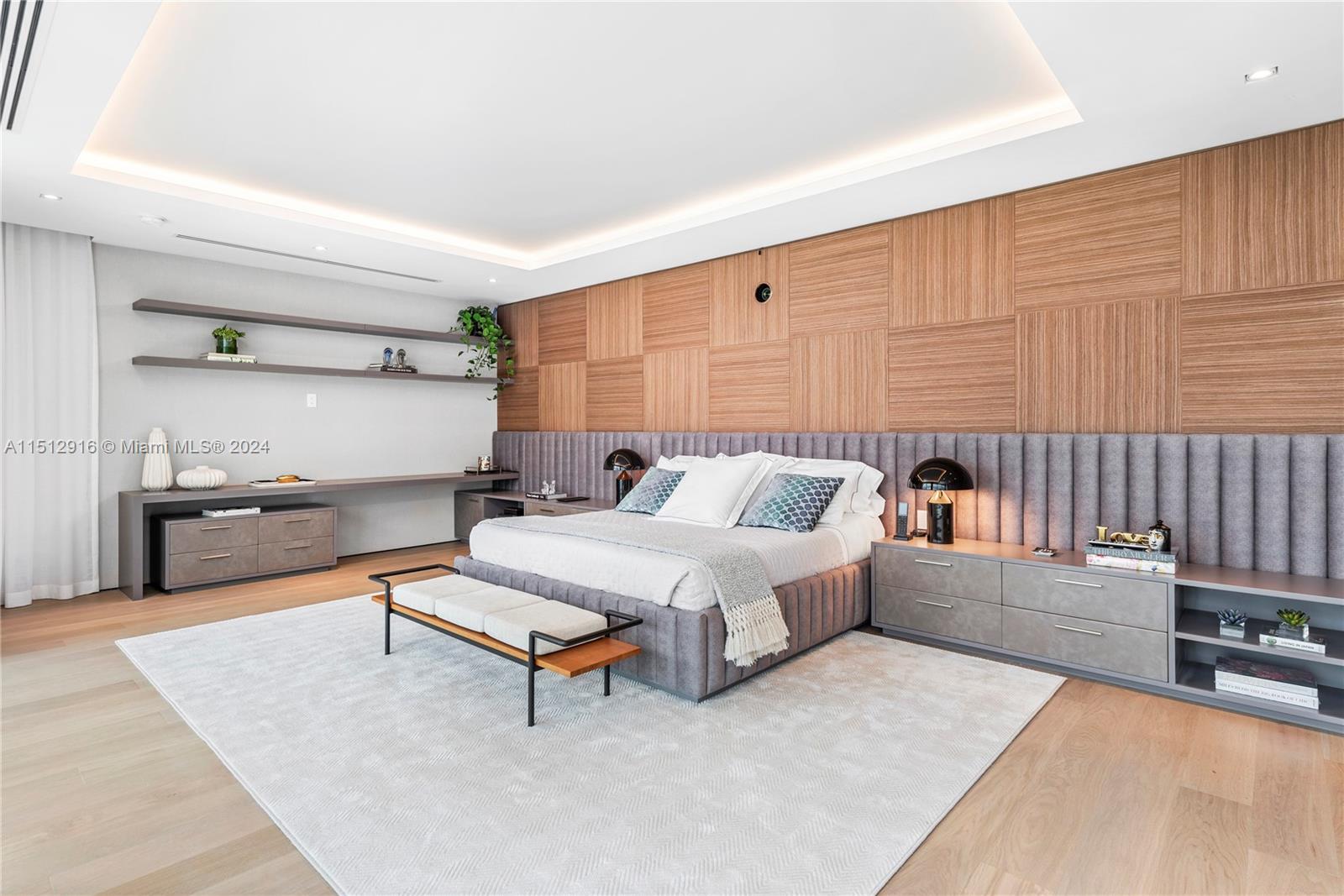 15 E San Marino, Miami, Florida 33139, 6 Bedrooms Bedrooms, ,6 BathroomsBathrooms,Residentiallease,For Rent,15 E San Marino,A11512916