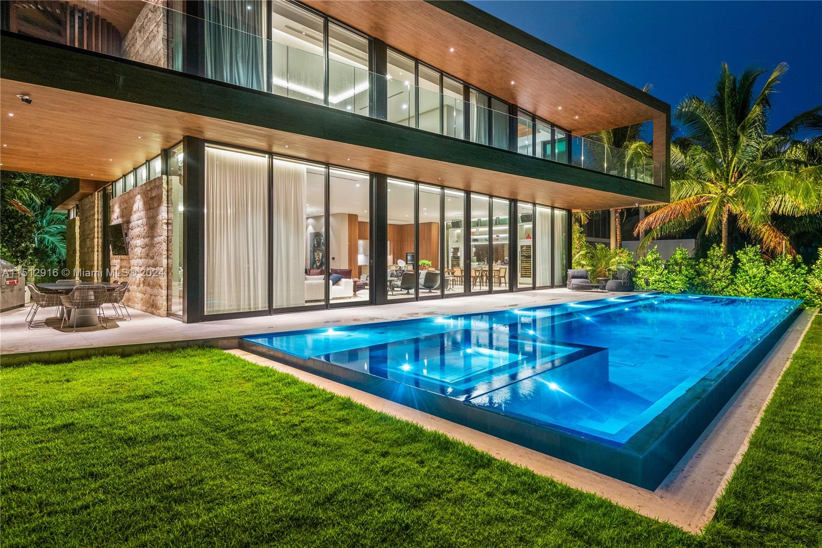 15 E San Marino, Miami, Florida 33139, 6 Bedrooms Bedrooms, ,6 BathroomsBathrooms,Residentiallease,For Rent,15 E San Marino,A11512916