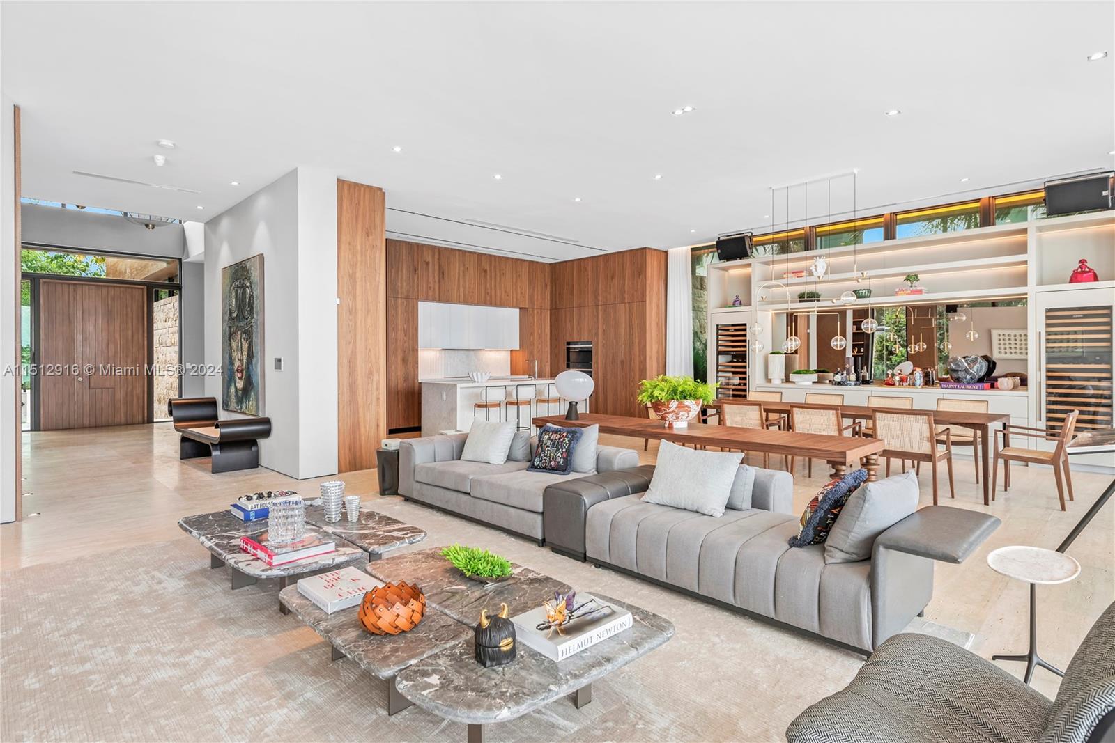 15 E San Marino, Miami, Florida 33139, 6 Bedrooms Bedrooms, ,6 BathroomsBathrooms,Residentiallease,For Rent,15 E San Marino,A11512916