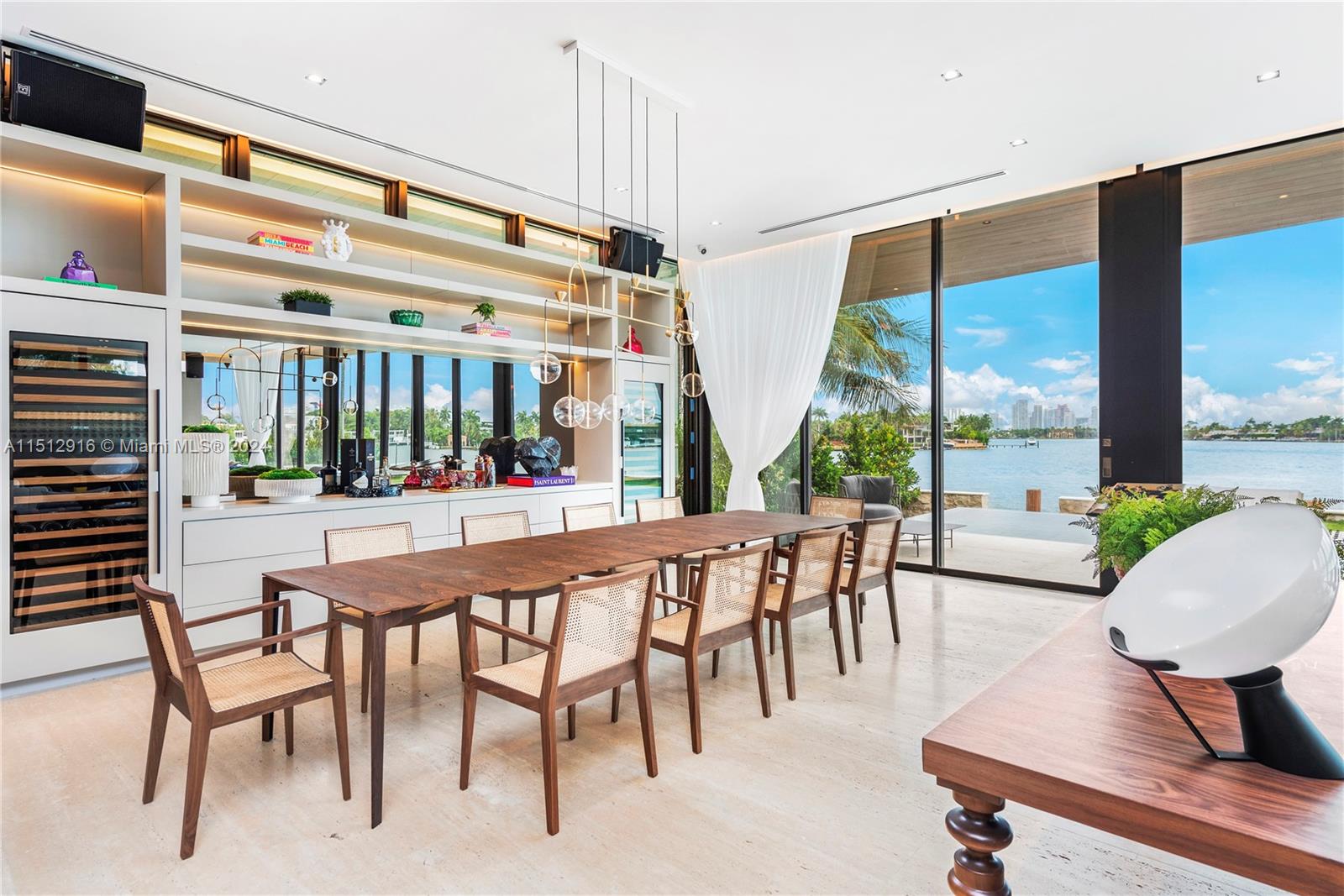 15 E San Marino, Miami, Florida 33139, 6 Bedrooms Bedrooms, ,6 BathroomsBathrooms,Residentiallease,For Rent,15 E San Marino,A11512916