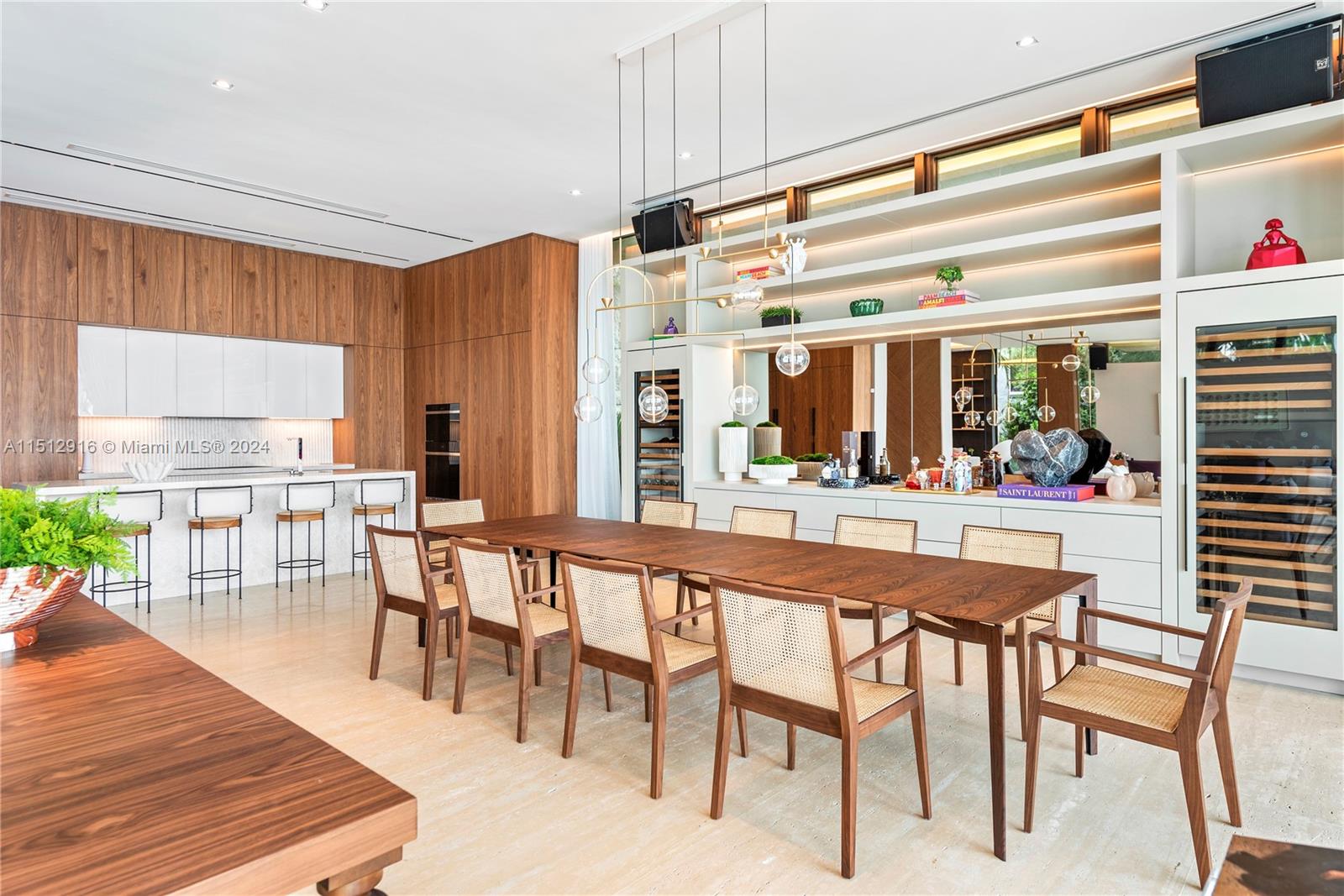 15 E San Marino, Miami, Florida 33139, 6 Bedrooms Bedrooms, ,6 BathroomsBathrooms,Residentiallease,For Rent,15 E San Marino,A11512916