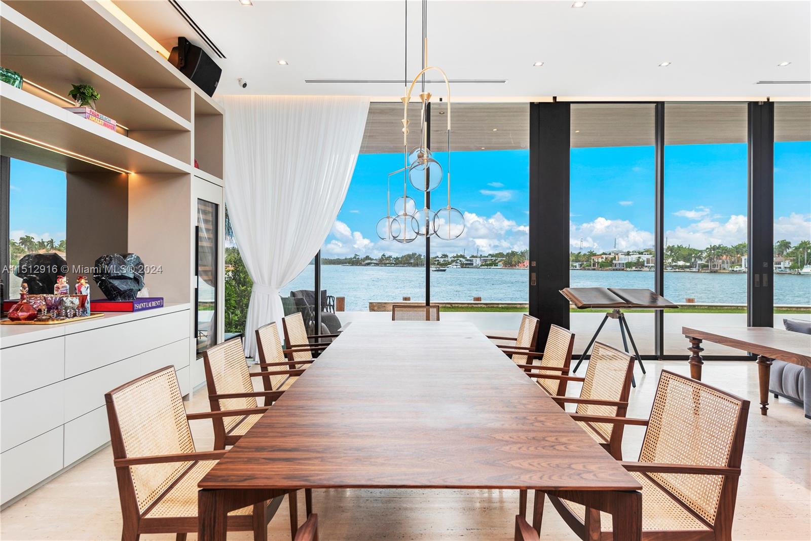 15 E San Marino, Miami, Florida 33139, 6 Bedrooms Bedrooms, ,6 BathroomsBathrooms,Residentiallease,For Rent,15 E San Marino,A11512916