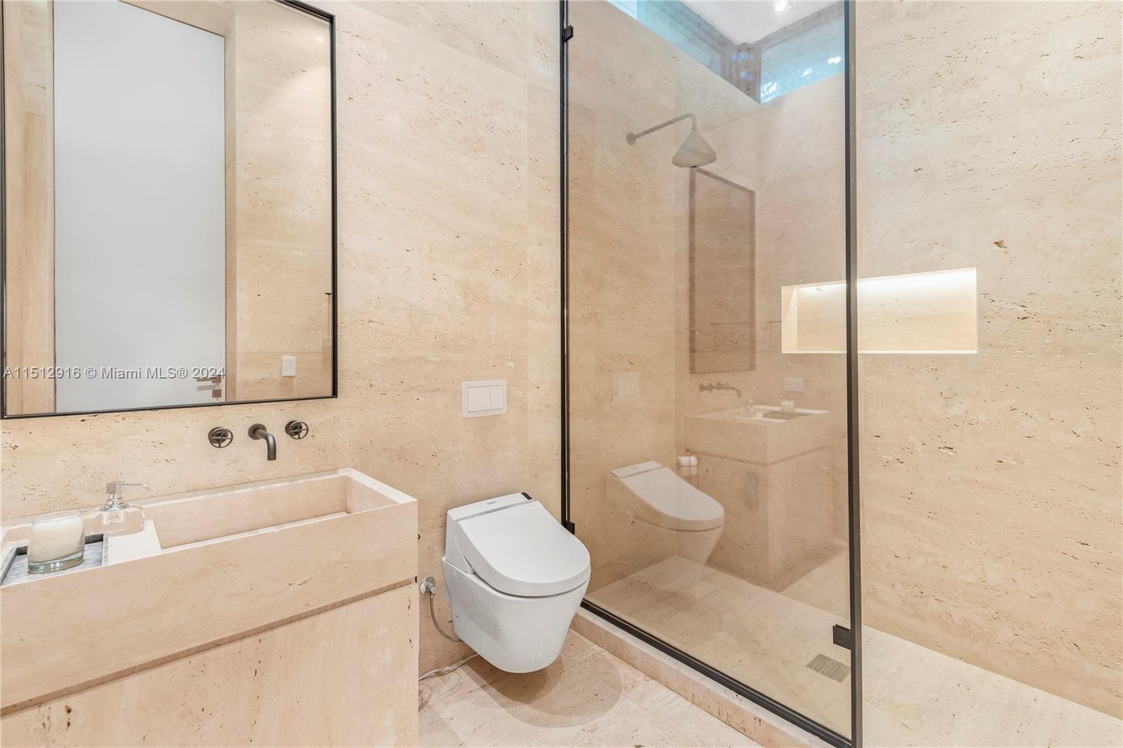 15 E San Marino, Miami, Florida 33139, 6 Bedrooms Bedrooms, ,6 BathroomsBathrooms,Residentiallease,For Rent,15 E San Marino,A11512916