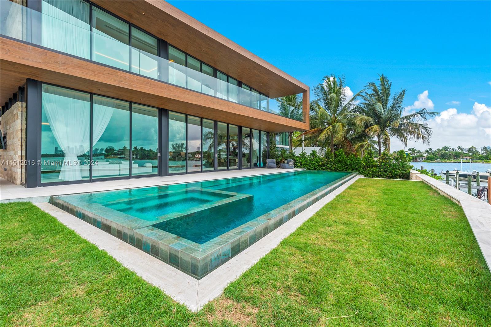 15 E San Marino, Miami, Florida 33139, 6 Bedrooms Bedrooms, ,6 BathroomsBathrooms,Residentiallease,For Rent,15 E San Marino,A11512916