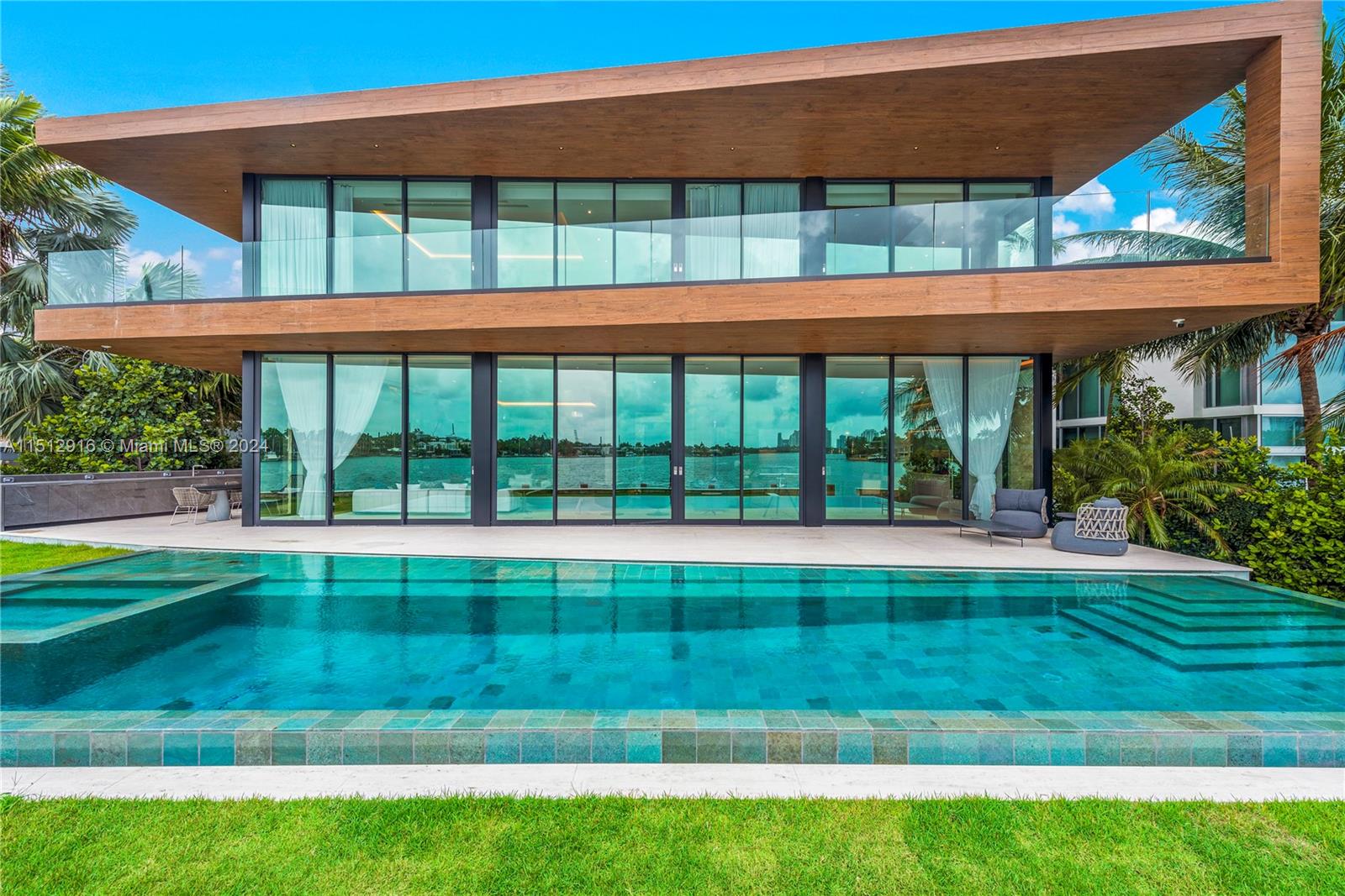 15 E San Marino, Miami, Florida 33139, 6 Bedrooms Bedrooms, ,6 BathroomsBathrooms,Residentiallease,For Rent,15 E San Marino,A11512916