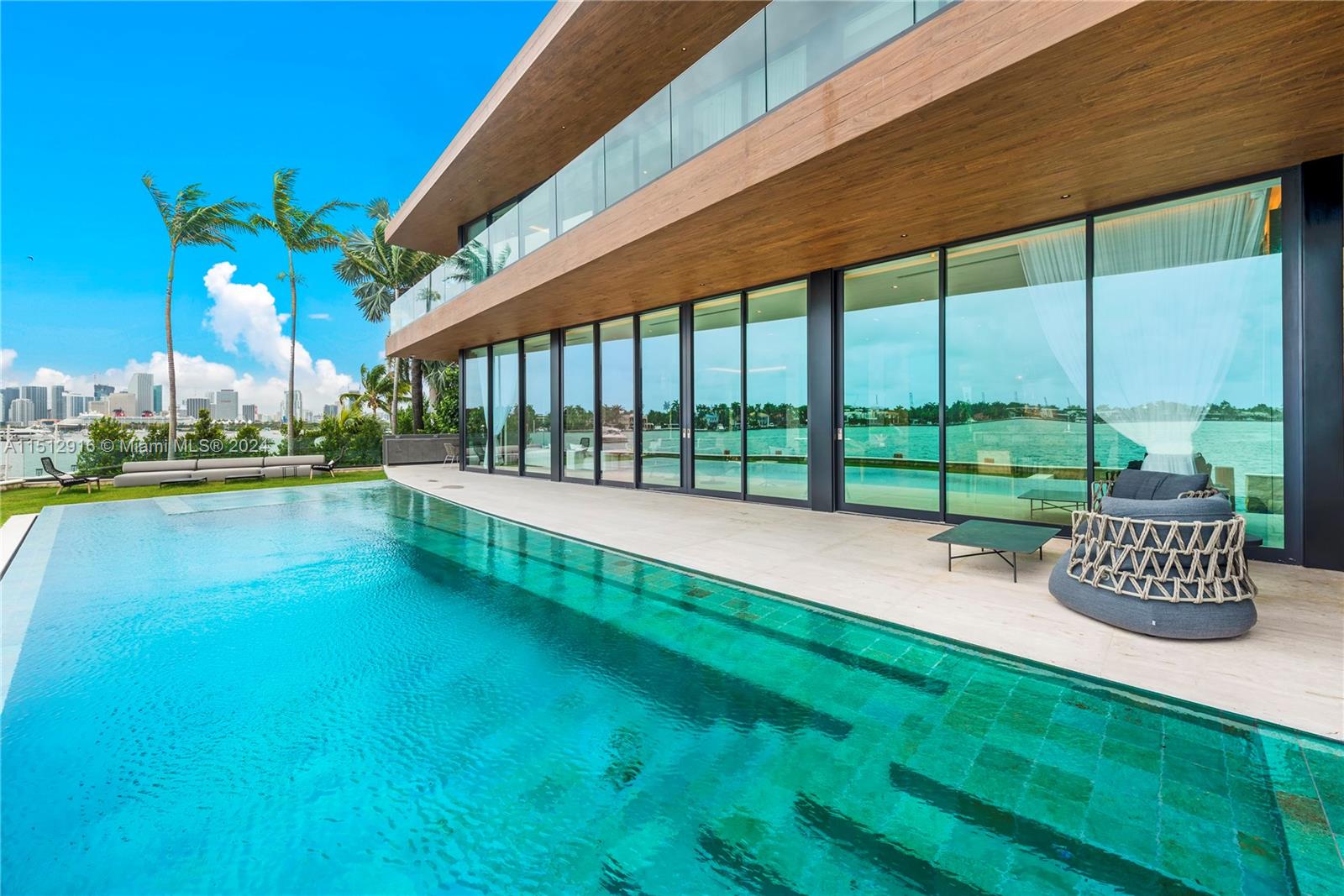 15 E San Marino, Miami, Florida 33139, 6 Bedrooms Bedrooms, ,6 BathroomsBathrooms,Residentiallease,For Rent,15 E San Marino,A11512916