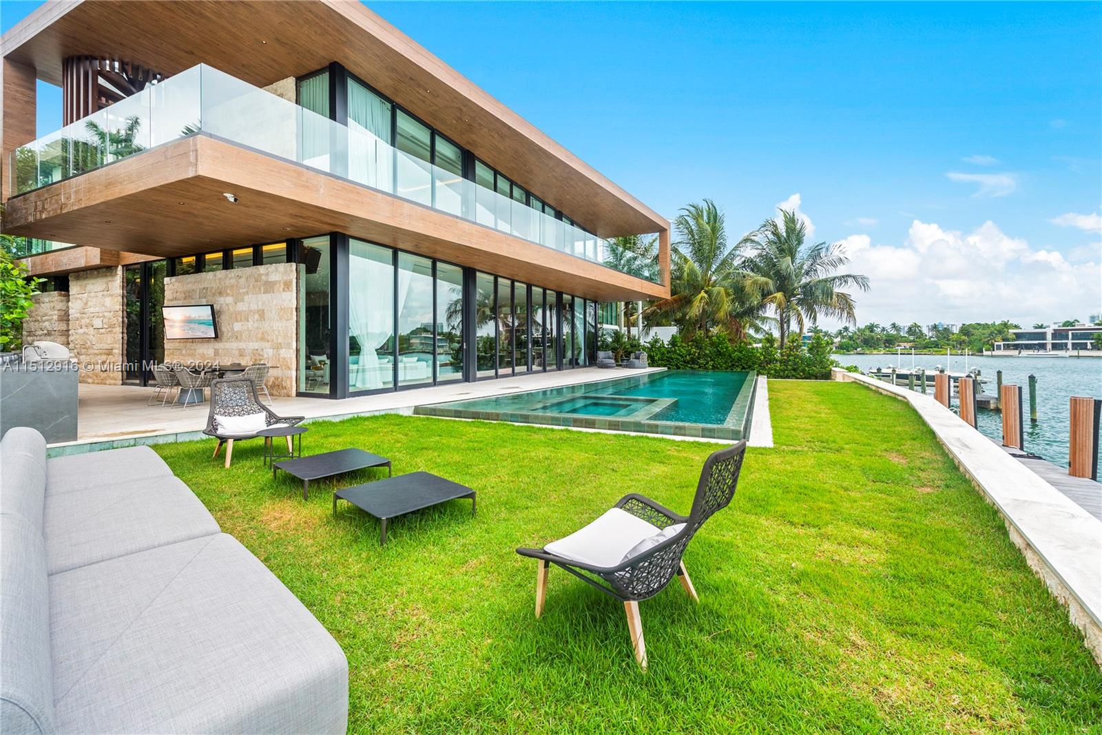 15 E San Marino, Miami, Florida 33139, 6 Bedrooms Bedrooms, ,6 BathroomsBathrooms,Residentiallease,For Rent,15 E San Marino,A11512916