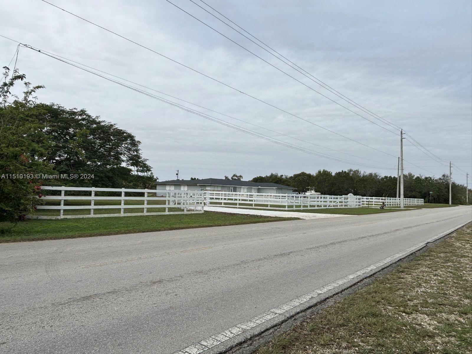 30000 SW 197th Ave, Homestead, Florida 33030, 3 Bedrooms Bedrooms, ,3 BathroomsBathrooms,Residential,For Sale,30000 SW 197th Ave,A11510193