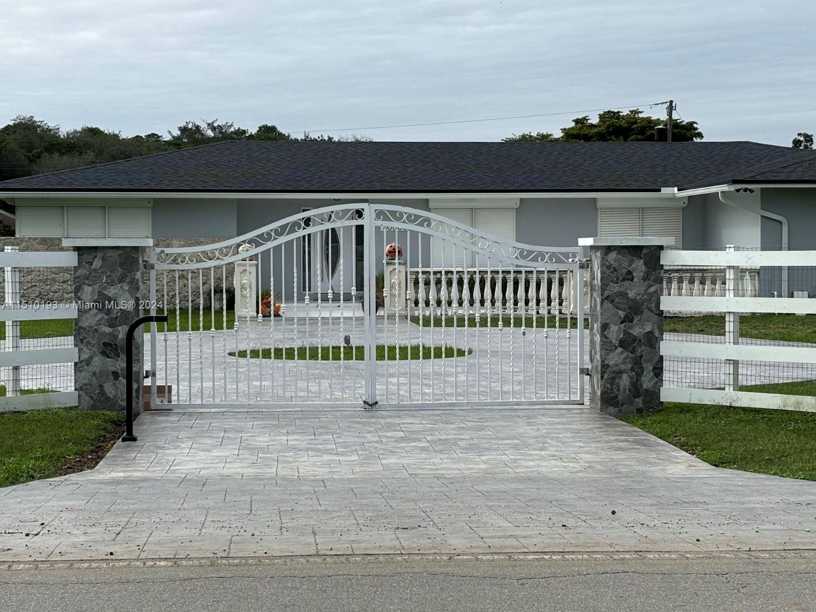 30000 SW 197th Ave, Homestead, Florida 33030, 3 Bedrooms Bedrooms, ,3 BathroomsBathrooms,Residential,For Sale,30000 SW 197th Ave,A11510193