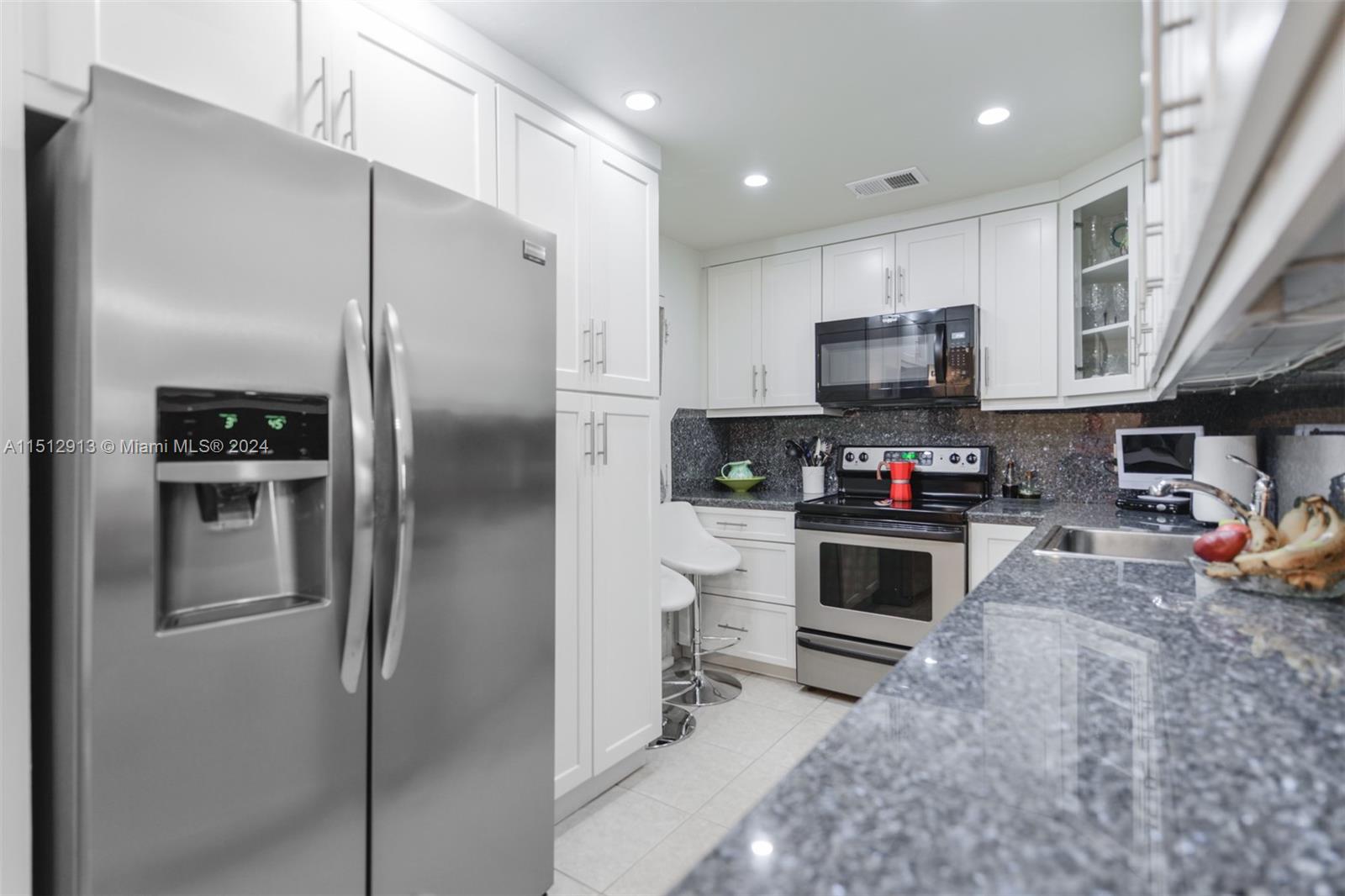 1985 S Ocean Dr 19M, Hallandale Beach, Florida 33009, 1 Bedroom Bedrooms, ,1 BathroomBathrooms,Residential,For Sale,1985 S Ocean Dr 19M,A11512913