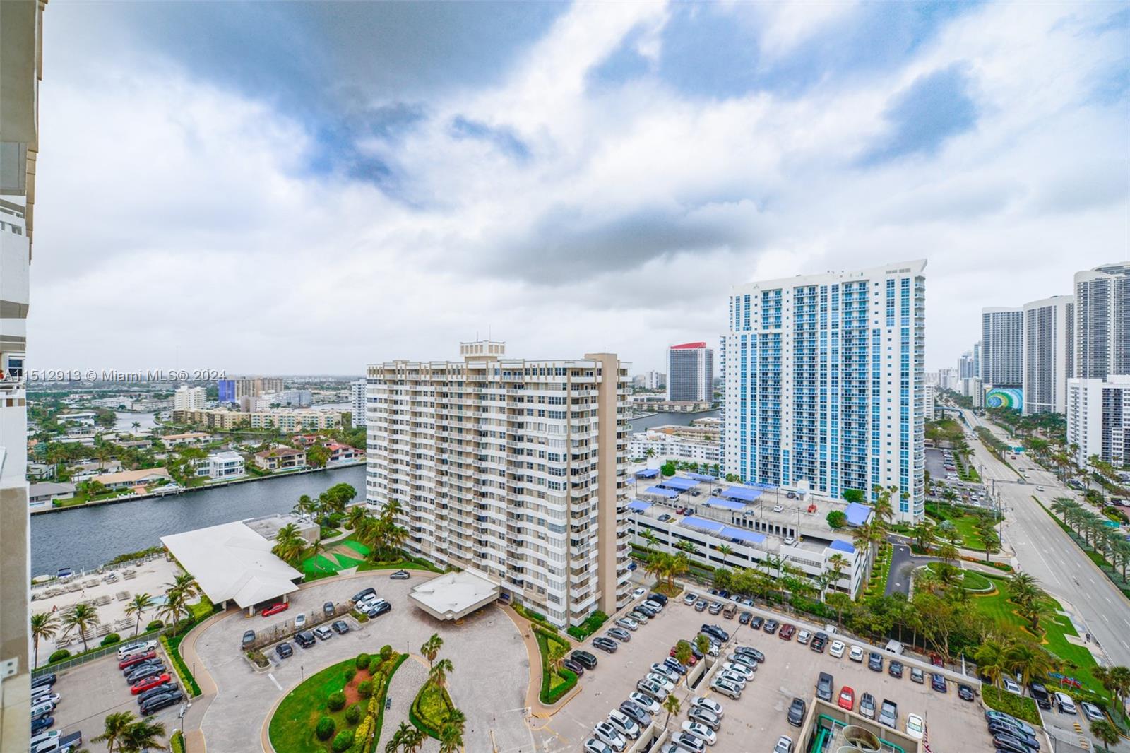 1985 S Ocean Dr 19M, Hallandale Beach, Florida 33009, 1 Bedroom Bedrooms, ,1 BathroomBathrooms,Residential,For Sale,1985 S Ocean Dr 19M,A11512913