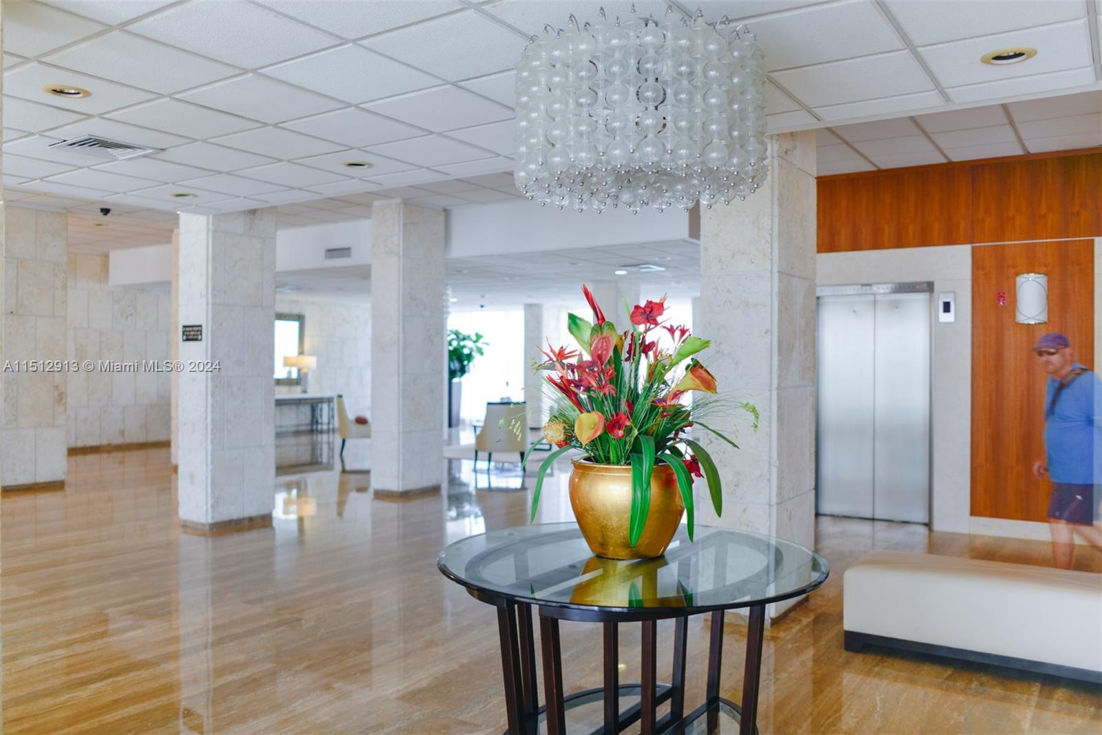 1985 S Ocean Dr 19M, Hallandale Beach, Florida 33009, 1 Bedroom Bedrooms, ,1 BathroomBathrooms,Residential,For Sale,1985 S Ocean Dr 19M,A11512913