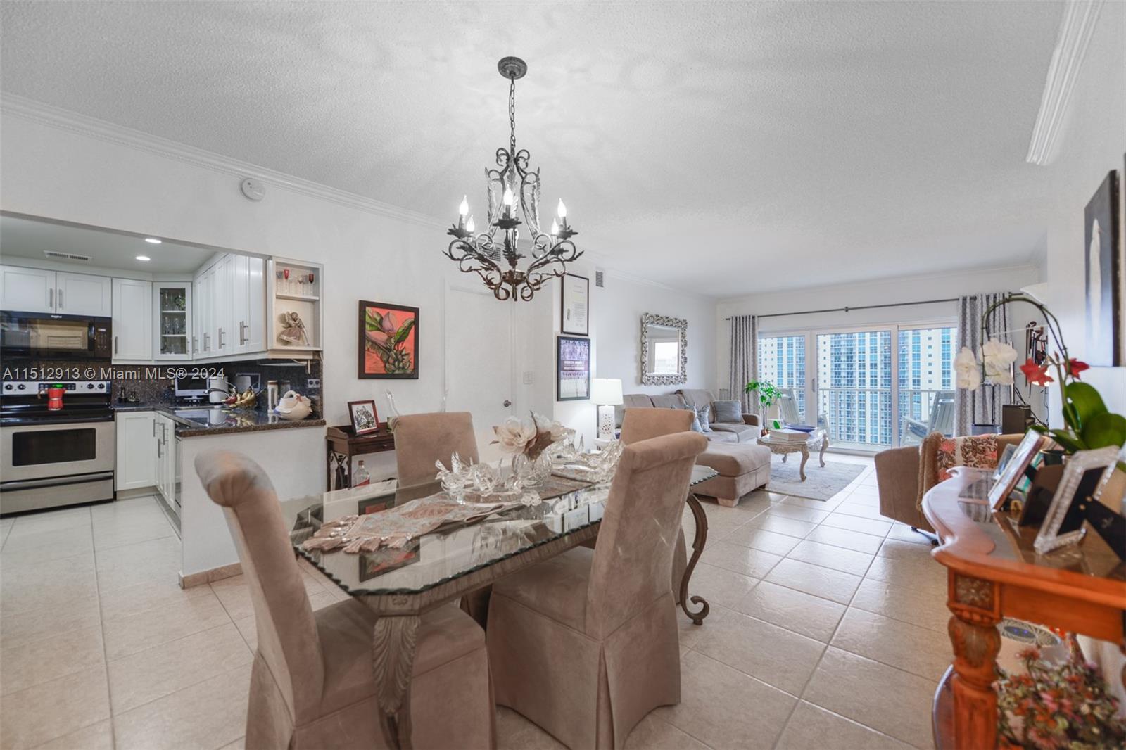 1985 S Ocean Dr 19M, Hallandale Beach, Florida 33009, 1 Bedroom Bedrooms, ,1 BathroomBathrooms,Residential,For Sale,1985 S Ocean Dr 19M,A11512913