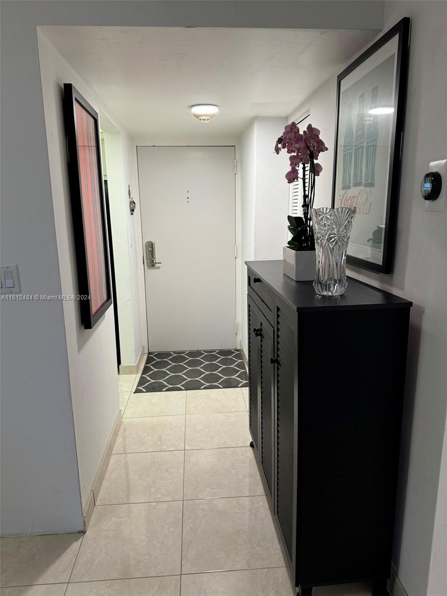 600 NE 36th St 506, Miami, Florida 33137, 1 Bedroom Bedrooms, ,2 BathroomsBathrooms,Residential,For Sale,600 NE 36th St 506,A11512484