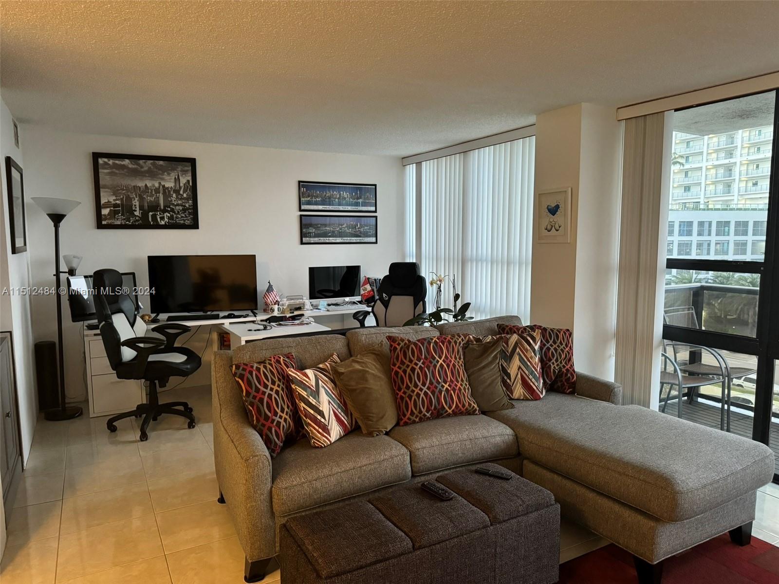 600 NE 36th St 506, Miami, Florida 33137, 1 Bedroom Bedrooms, ,2 BathroomsBathrooms,Residential,For Sale,600 NE 36th St 506,A11512484