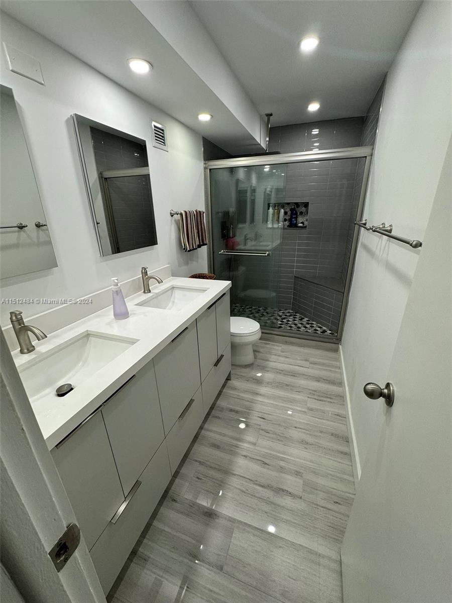 600 NE 36th St 506, Miami, Florida 33137, 1 Bedroom Bedrooms, ,2 BathroomsBathrooms,Residential,For Sale,600 NE 36th St 506,A11512484