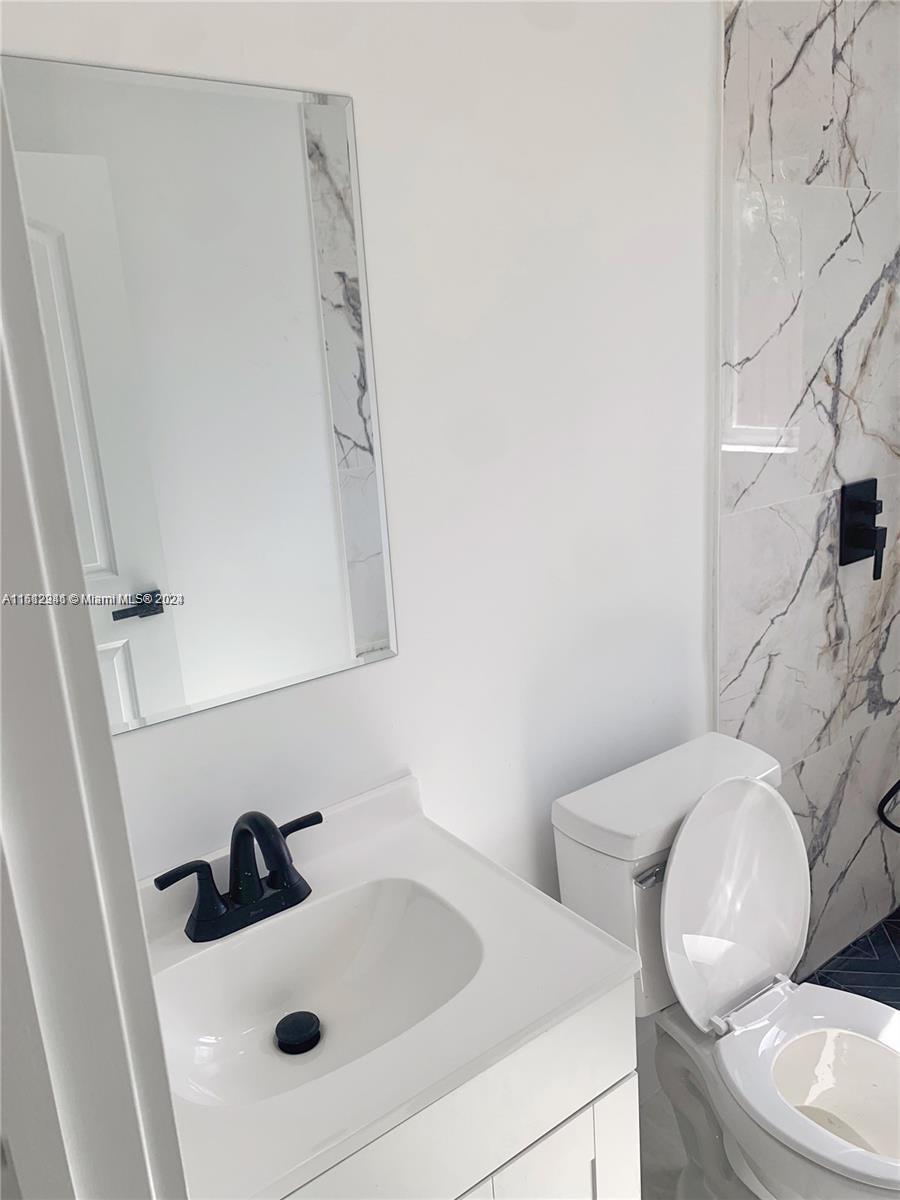 832 NW 29th St, Wilton Manors, Florida 33311, 4 Bedrooms Bedrooms, ,2 BathroomsBathrooms,Residential,For Sale,832 NW 29th St,A11512941