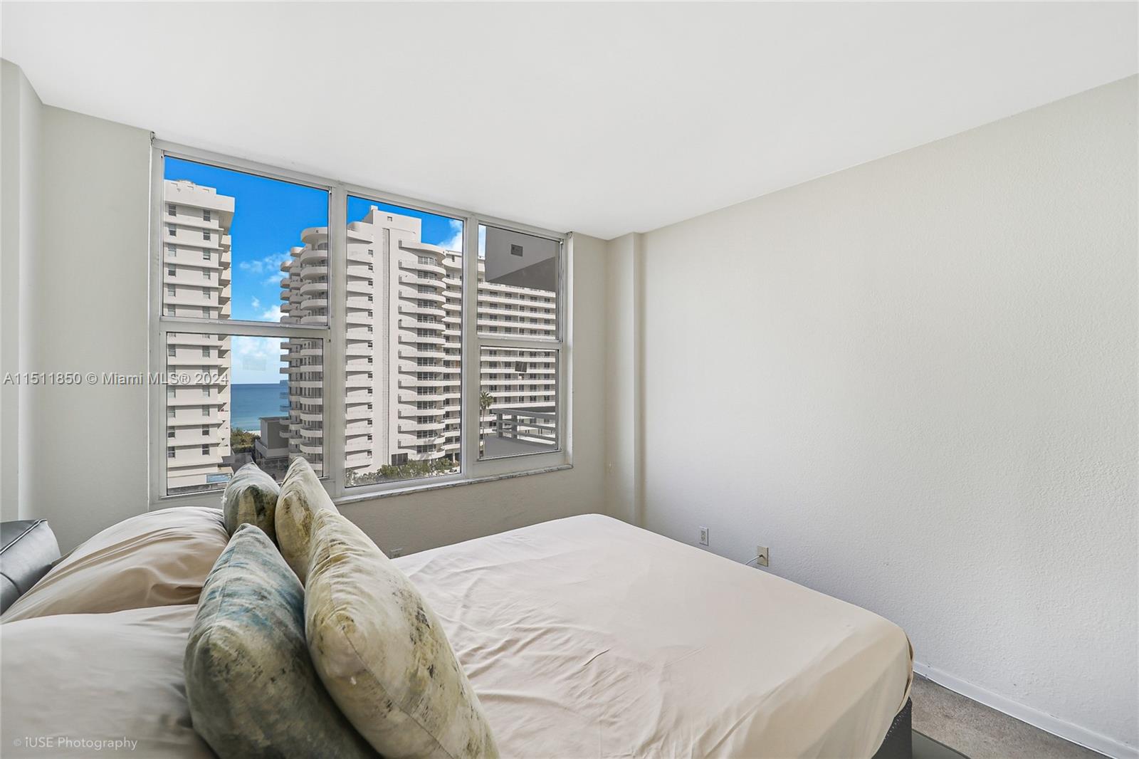 5600 Collins Ave 8W, Miami Beach, Florida 33140, 2 Bedrooms Bedrooms, ,2 BathroomsBathrooms,Residential,For Sale,5600 Collins Ave 8W,A11511850