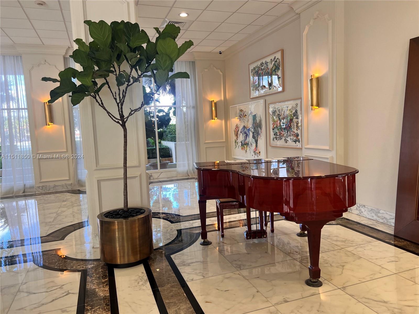 5600 Collins Ave 8W, Miami Beach, Florida 33140, 2 Bedrooms Bedrooms, ,2 BathroomsBathrooms,Residential,For Sale,5600 Collins Ave 8W,A11511850