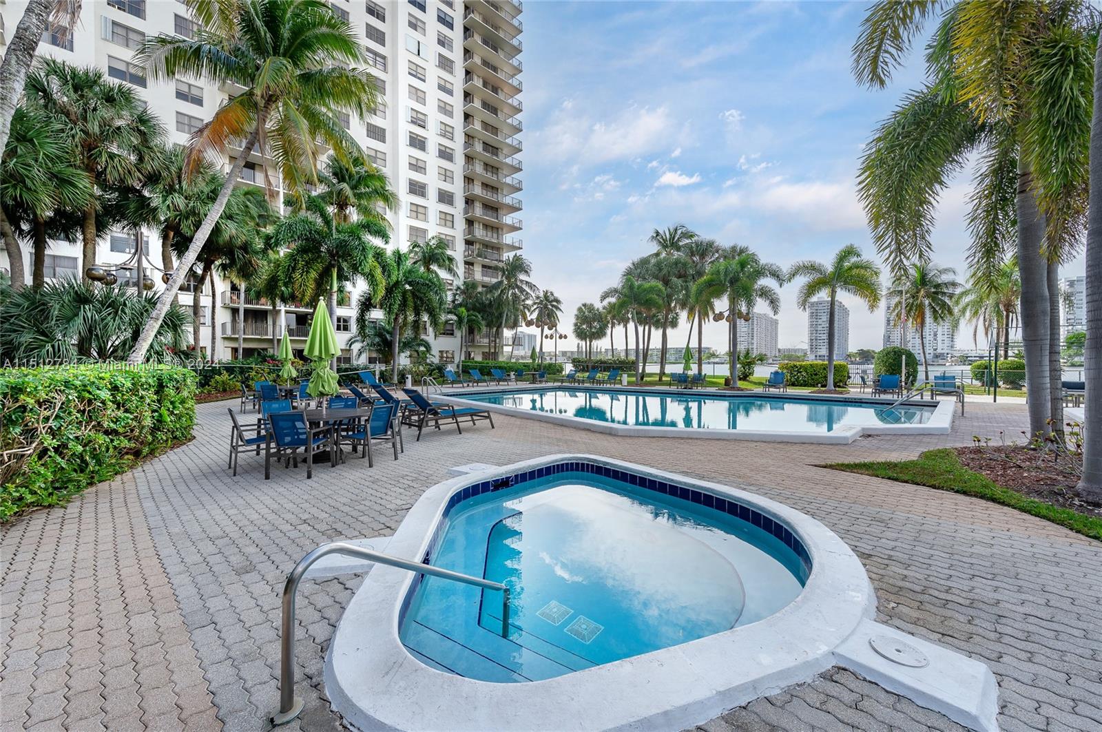 18151 NE 31st Ct 312, Aventura, FL 33160, 2 Bedrooms Bedrooms, ,2 BathroomsBathrooms,Residential,For Sale,31st Ct,A11512784
