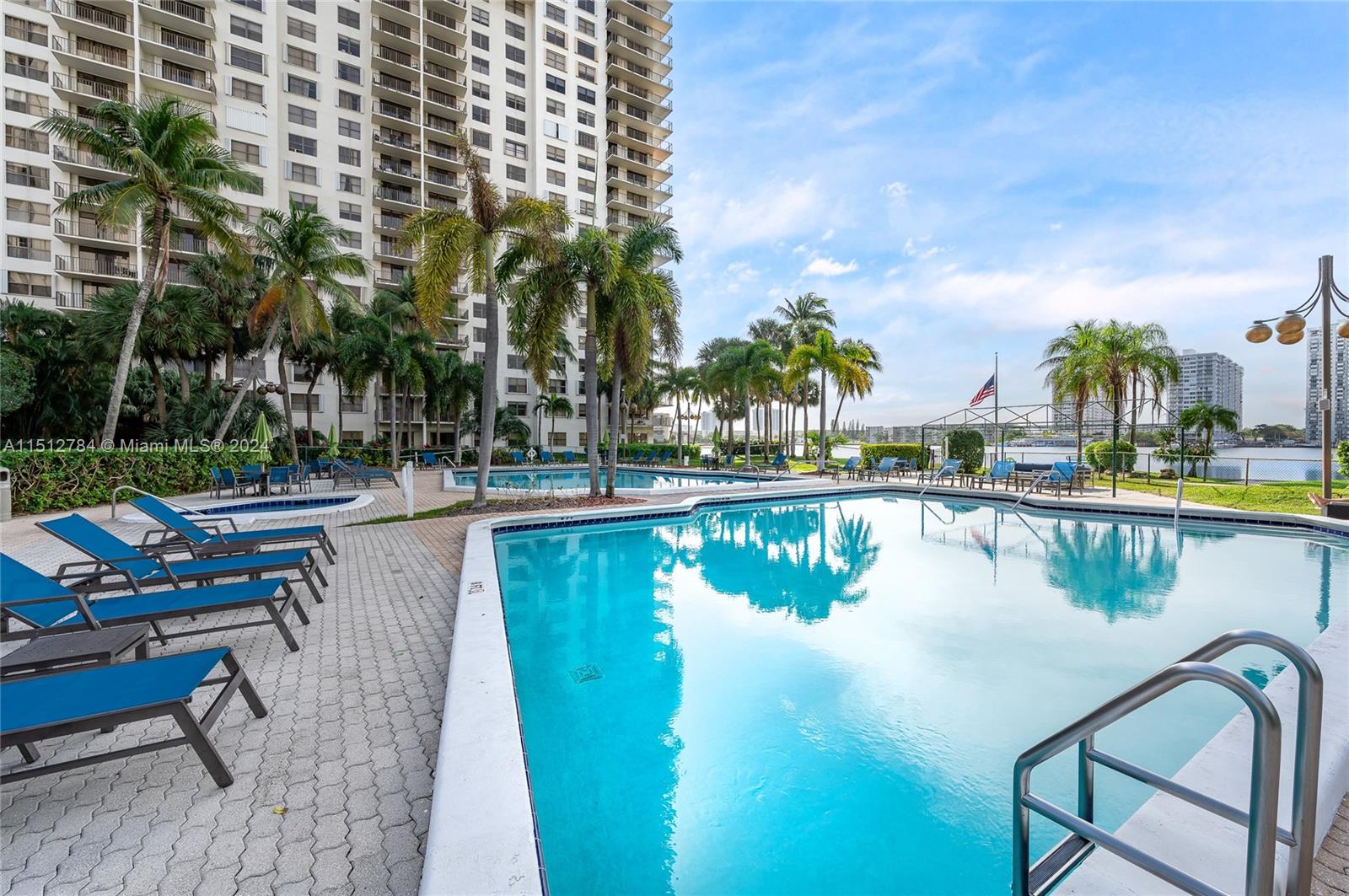 18151 NE 31st Ct 312, Aventura, FL 33160, 2 Bedrooms Bedrooms, ,2 BathroomsBathrooms,Residential,For Sale,31st Ct,A11512784