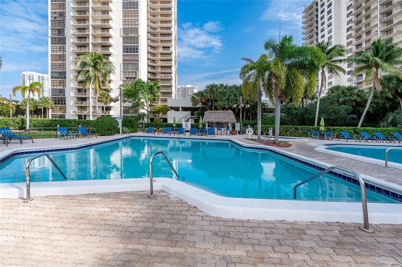 18151 NE 31st Ct 312, Aventura, FL 33160, 2 Bedrooms Bedrooms, ,2 BathroomsBathrooms,Residential,For Sale,31st Ct,A11512784