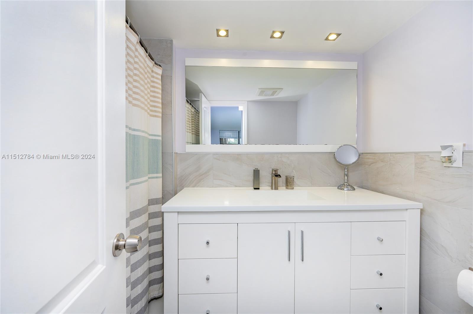 18151 NE 31st Ct 312, Aventura, FL 33160, 2 Bedrooms Bedrooms, ,2 BathroomsBathrooms,Residential,For Sale,31st Ct,A11512784