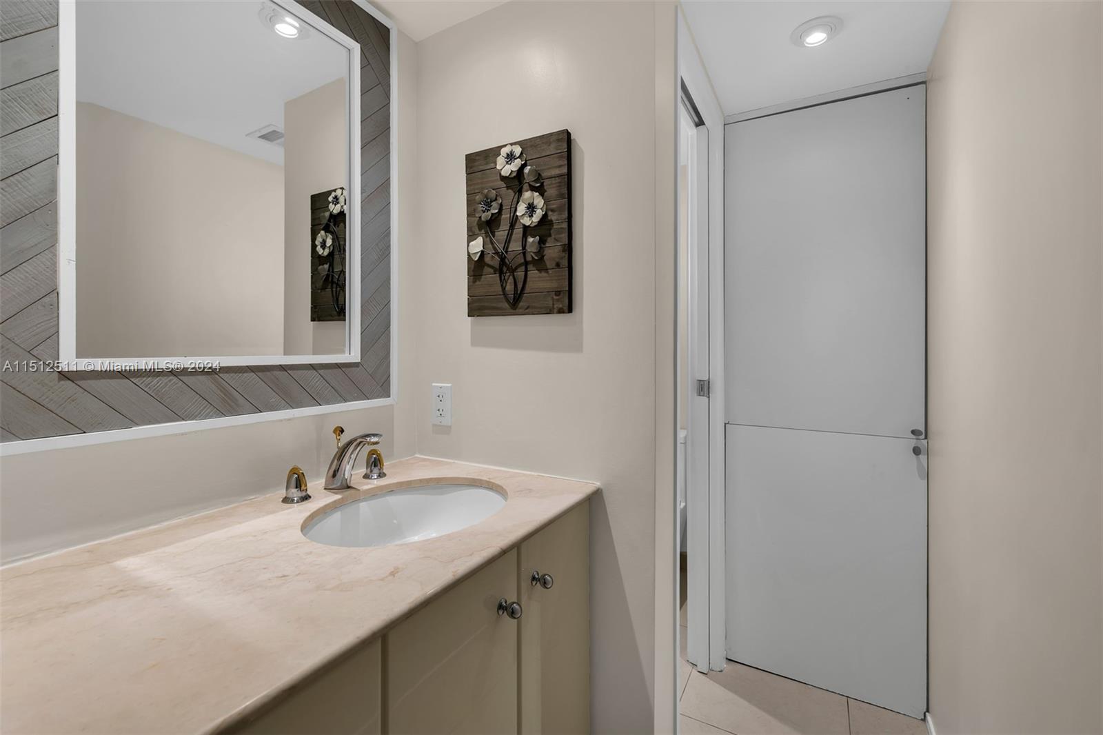 8927 NE 4th Ave Rd 8927, Miami Shores, Florida 33138, 3 Bedrooms Bedrooms, ,2 BathroomsBathrooms,Residential,For Sale,8927 NE 4th Ave Rd 8927,A11512511