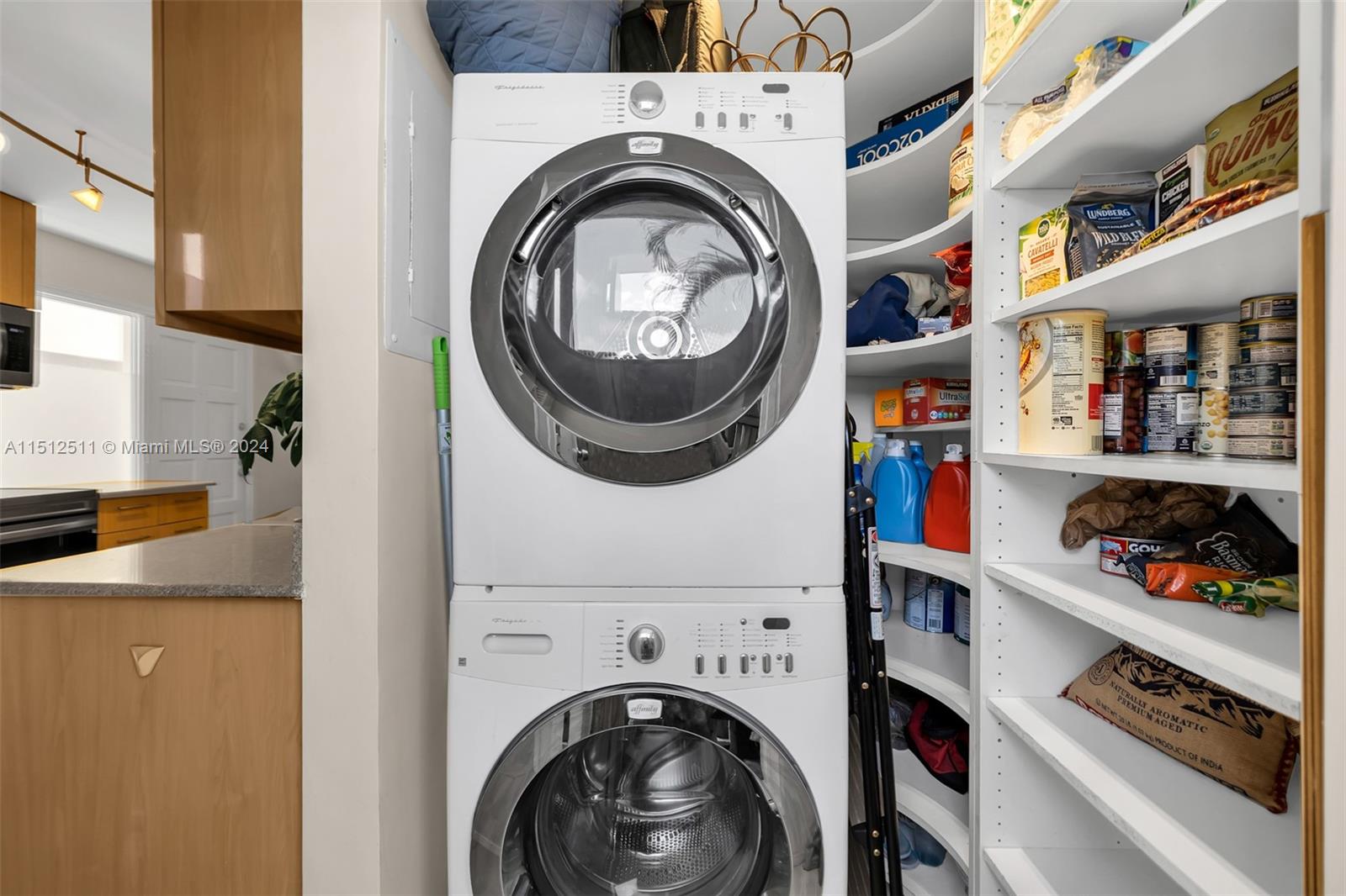 8927 NE 4th Ave Rd 8927, Miami Shores, Florida 33138, 3 Bedrooms Bedrooms, ,2 BathroomsBathrooms,Residential,For Sale,8927 NE 4th Ave Rd 8927,A11512511