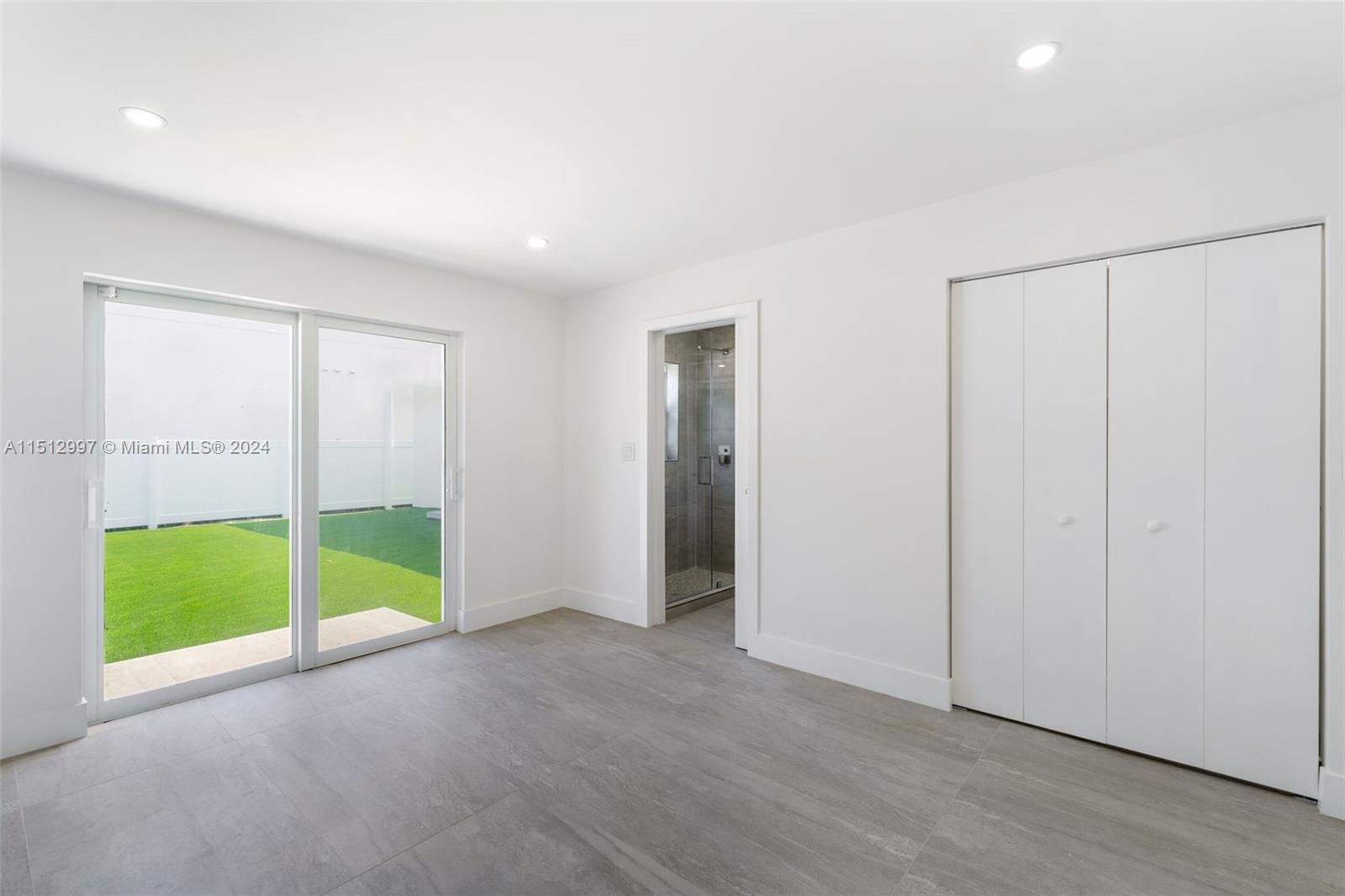 430 Tamarind Dr, Hallandale Beach, Florida 33009, 5 Bedrooms Bedrooms, ,4 BathroomsBathrooms,Residentiallease,For Rent,430 Tamarind Dr,A11512997