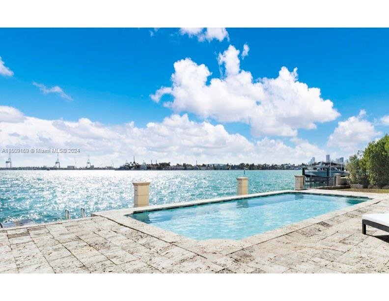 11 Rivo Alto Dr, Miami Beach, FL, 33139 United States, 5 Bedrooms Bedrooms, ,5 BathroomsBathrooms,Residential,For Sale,Rivo Alto Dr,A11509159