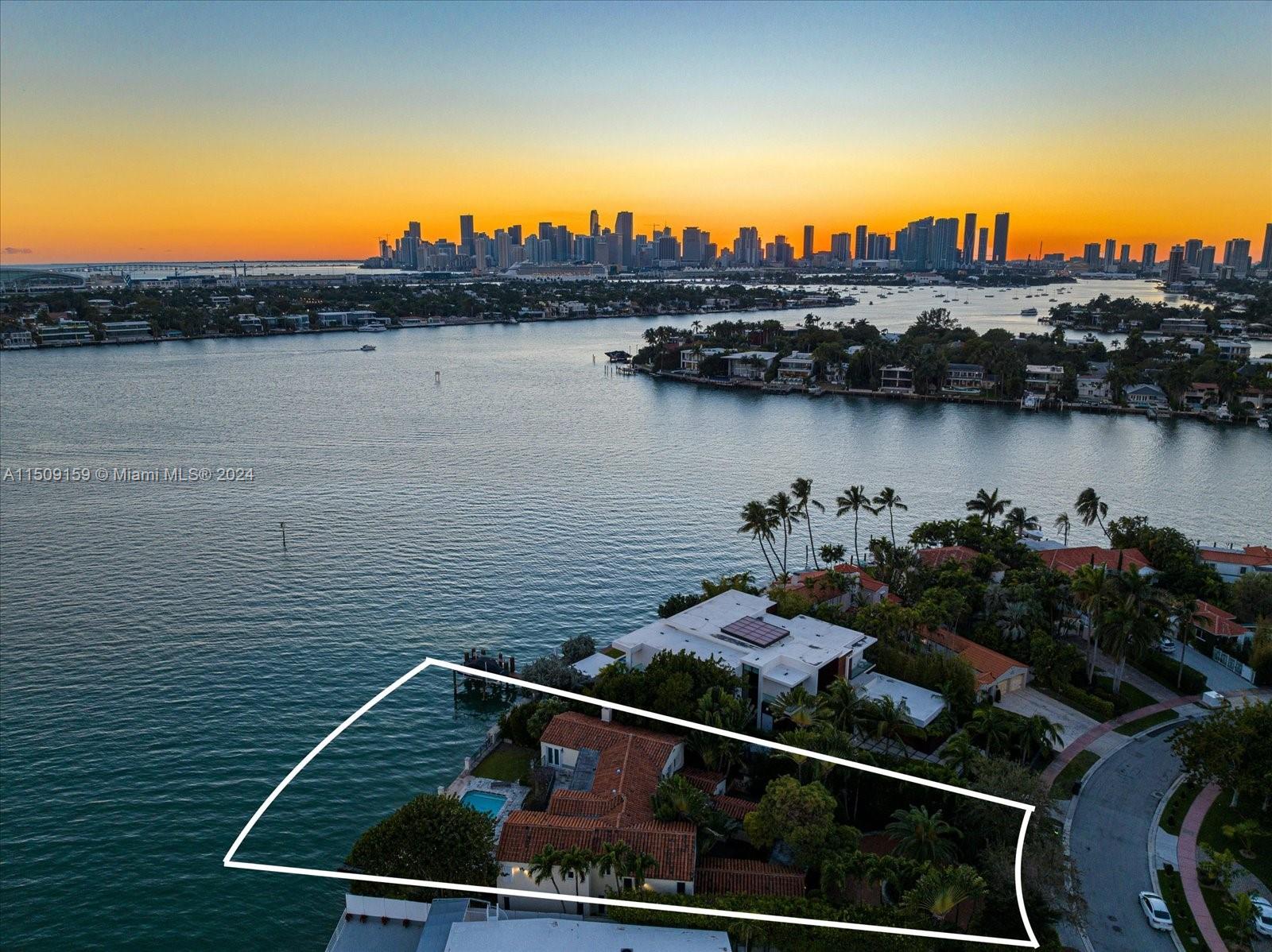 11 Rivo Alto Dr, Miami Beach, FL, 33139 United States, 5 Bedrooms Bedrooms, ,5 BathroomsBathrooms,Residential,For Sale,Rivo Alto Dr,A11509159