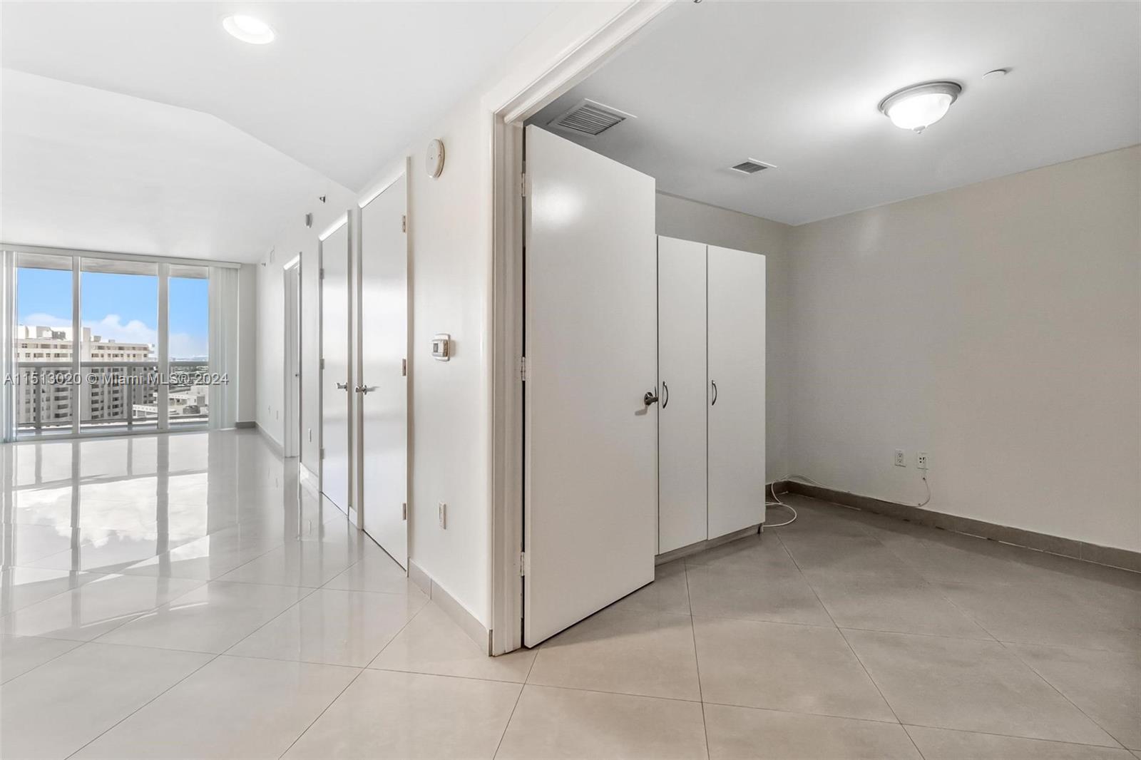 1800 S OCEAN DR 1608, Hallandale Beach, Florida 33009, 3 Bedrooms Bedrooms, ,3 BathroomsBathrooms,Residentiallease,For Rent,1800 S OCEAN DR 1608,A11513020