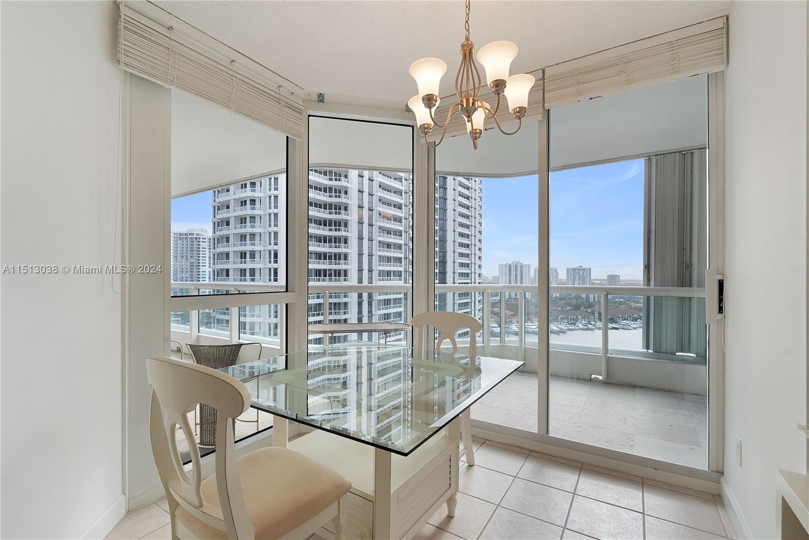 21205 Yacht Club Dr 1803, Aventura, FL 33180, 3 Bedrooms Bedrooms, ,2 BathroomsBathrooms,Residential,For Sale,Yacht Club Dr,A11513038