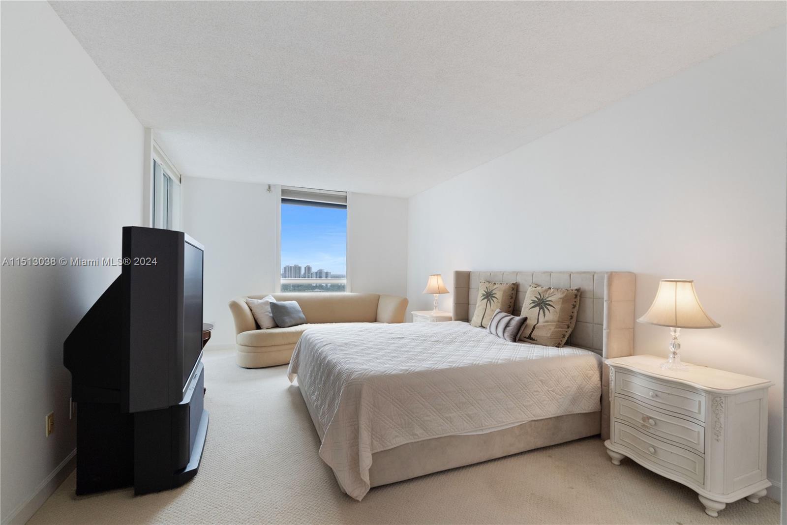21205 Yacht Club Dr 1803, Aventura, FL 33180, 3 Bedrooms Bedrooms, ,2 BathroomsBathrooms,Residential,For Sale,Yacht Club Dr,A11513038