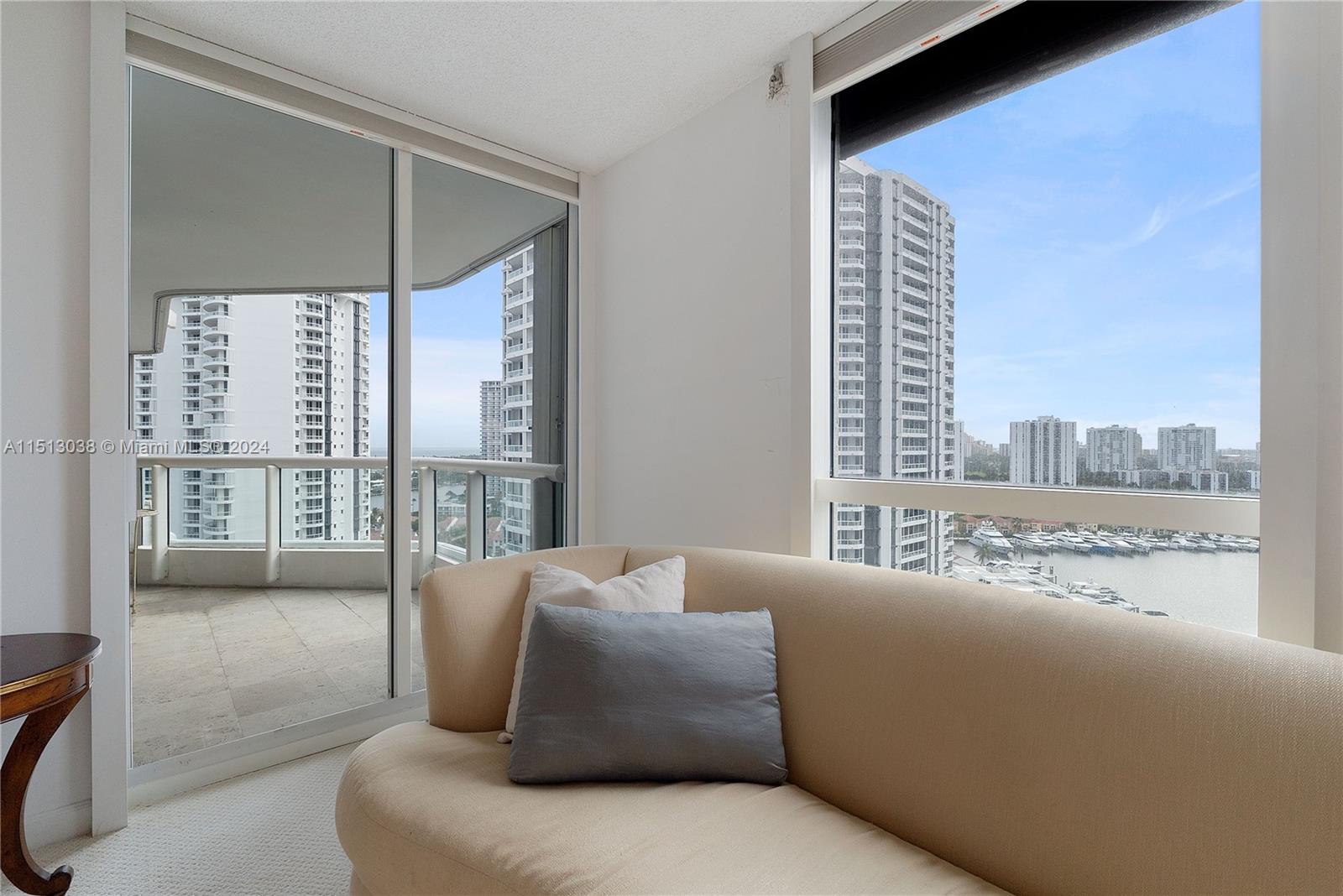 21205 Yacht Club Dr 1803, Aventura, FL 33180, 3 Bedrooms Bedrooms, ,2 BathroomsBathrooms,Residential,For Sale,Yacht Club Dr,A11513038